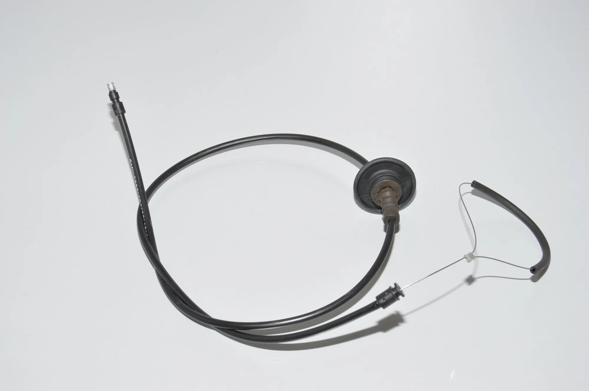 Bonnet Lock Cable – OEM 7299165 · BMW i3 (I01) Electric 2019 – 2