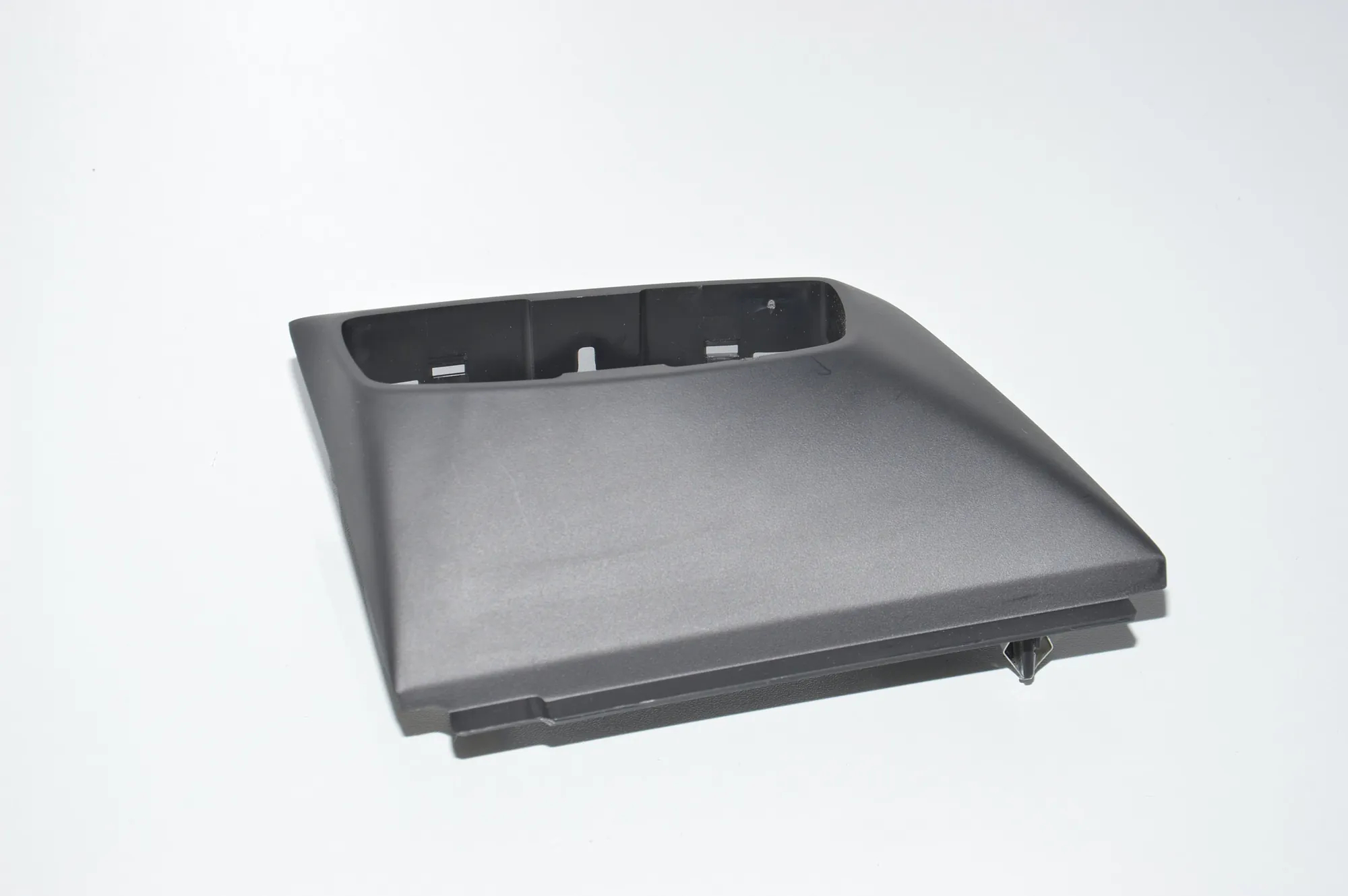 Headlight Switch Trim – OEM 9282942 · BMW i3 (I01) Electric 2019