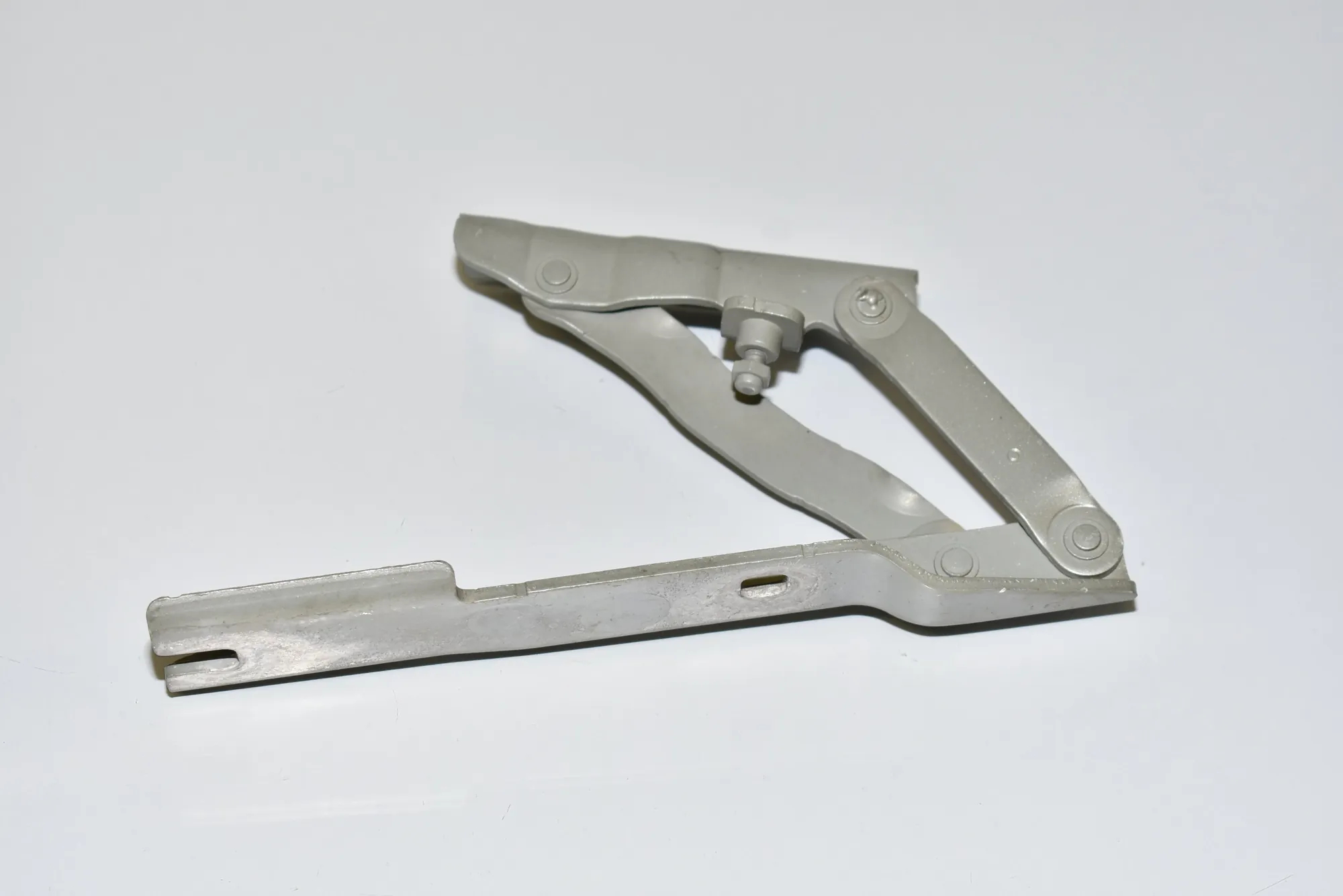 Front Left Bonnet Hinge – OEM 7008727 · BMW 5 (E60) BMW 5 (E60) 530 d 2008 – 2