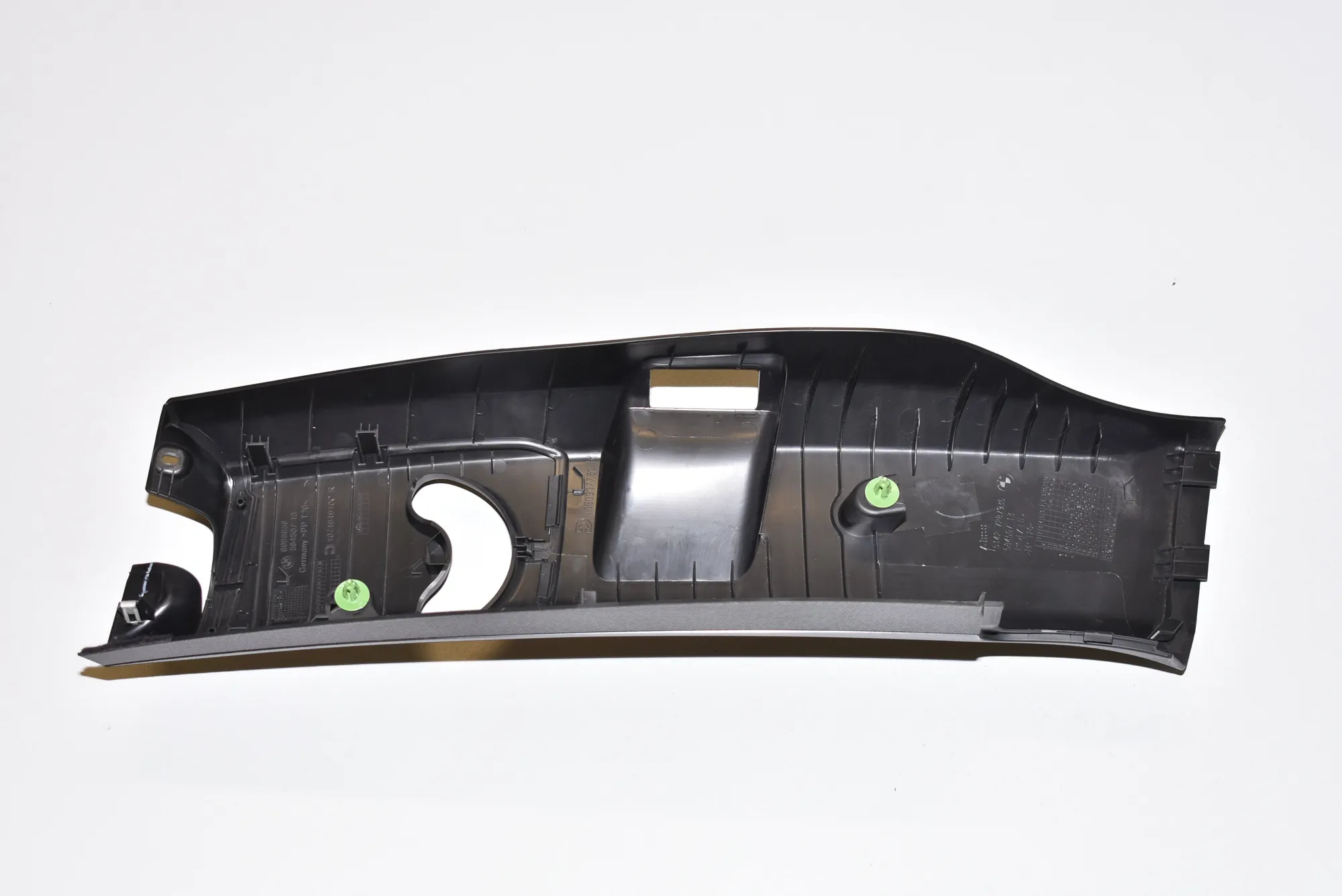 Right Side B Pillar Trim – OEM 6998656 · BMW i3 (I01) Electric 2019 – 3
