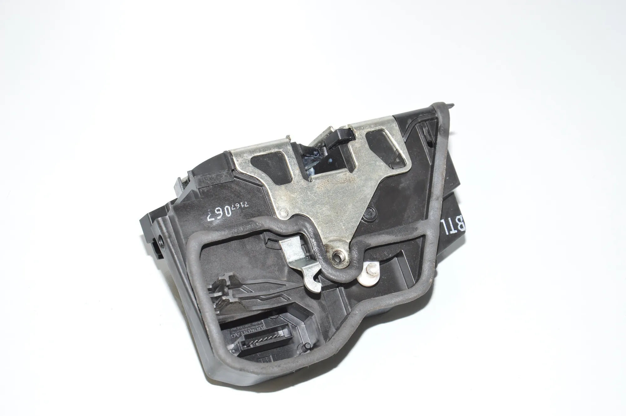 Front Left Door Lock – OEM 7167067 · BMW 7 (E65, E66, E67) BMW 7 (E65, E66, E67) 730 d 2004 – 4