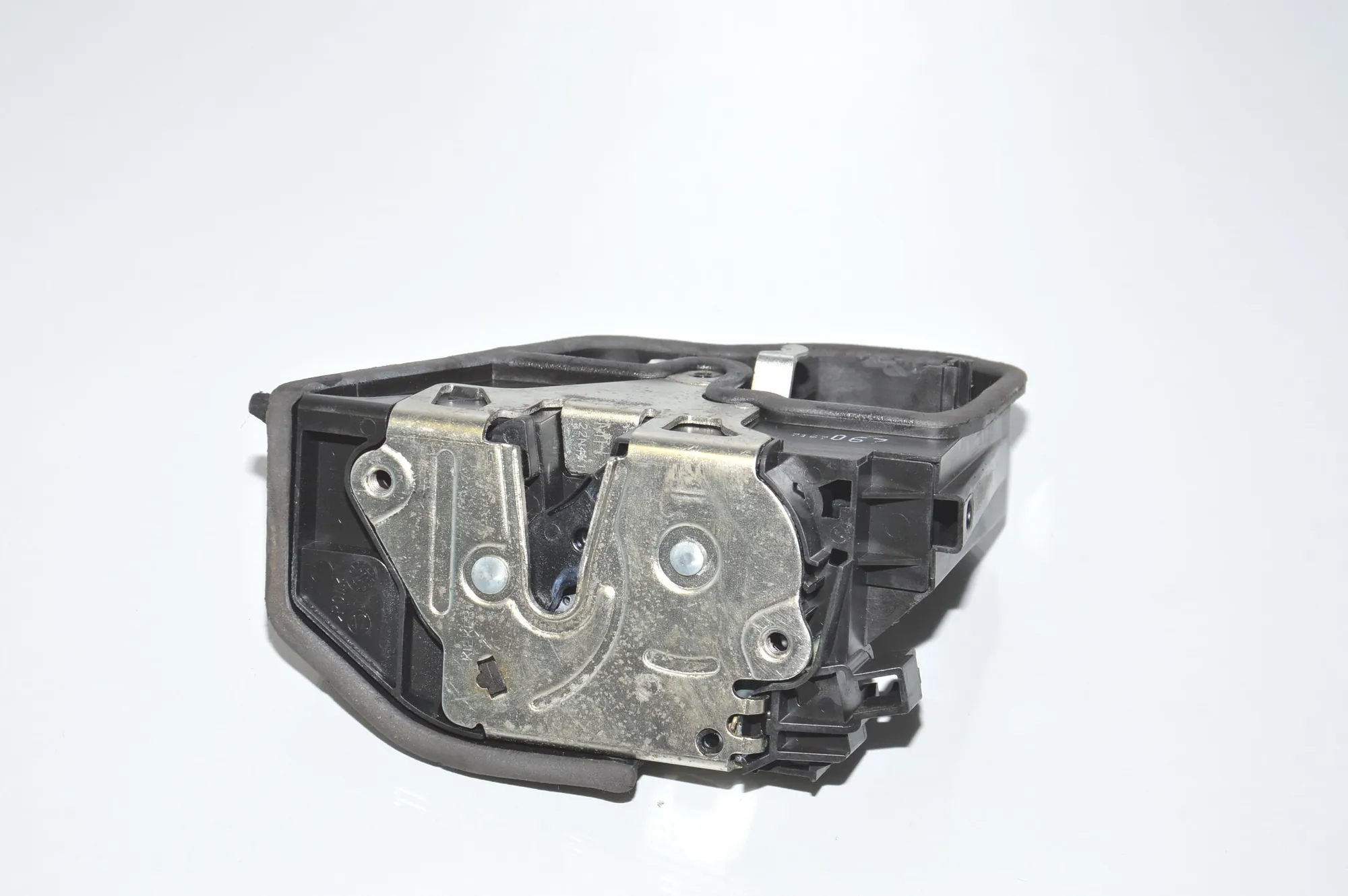 Front Left Door Lock – OEM 7167067 · BMW 7 (E65, E66, E67) BMW 7 (E65, E66, E67) 730 d 2004 – 3