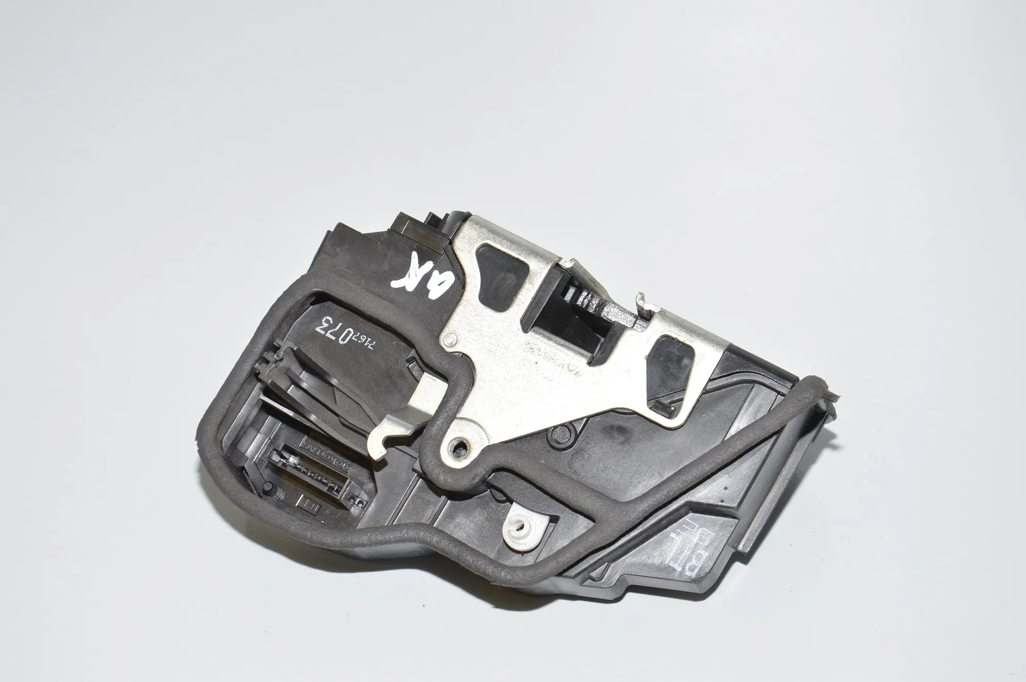 Front Left Door Lock – OEM 7167073 · BMW 5 (E60) BMW 5 (E60) 535 d 2006 – 2