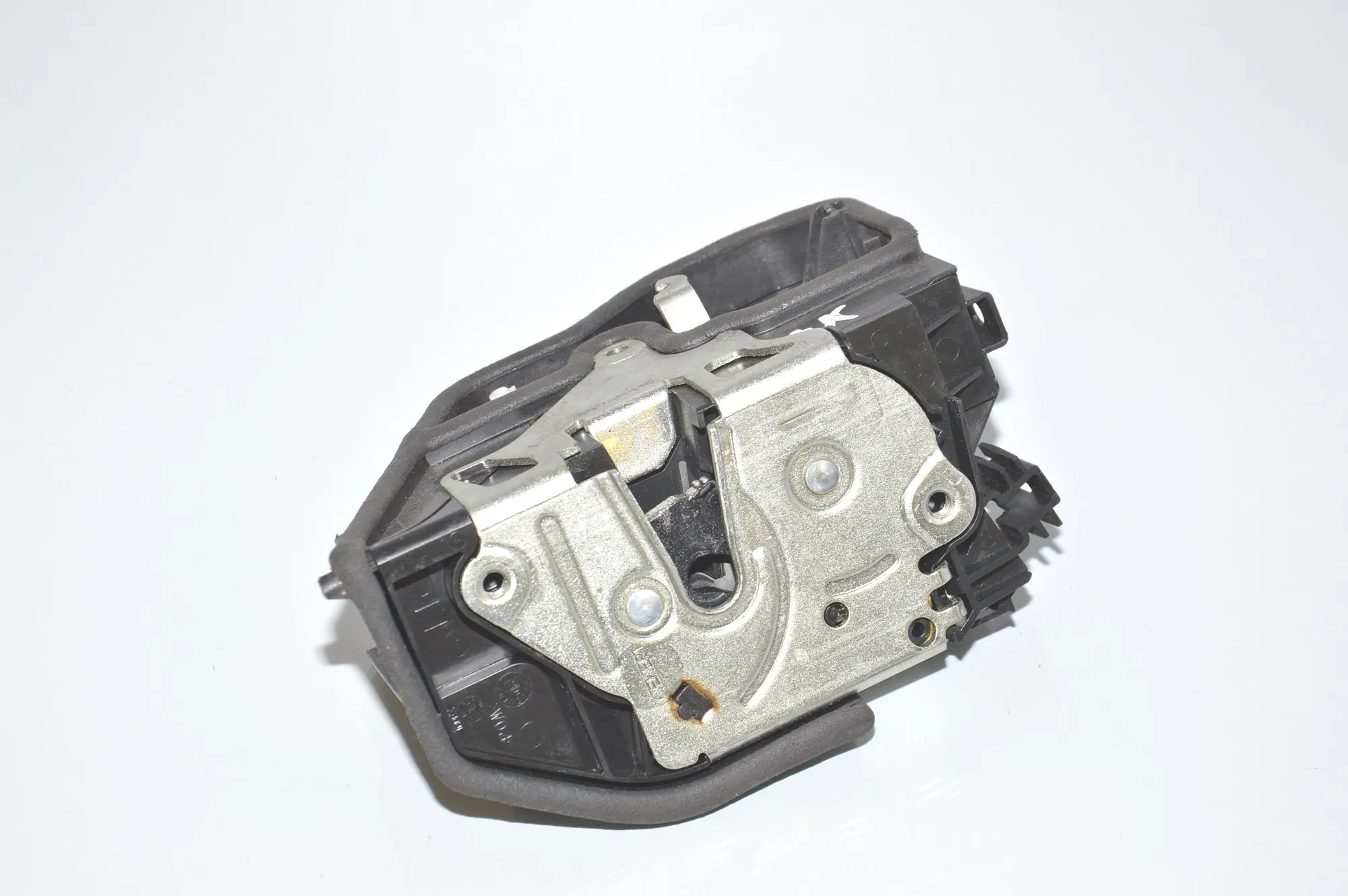 Front Left Door Lock – OEM 7167073 · BMW 5 (E60) BMW 5 (E60) 535 d 2006