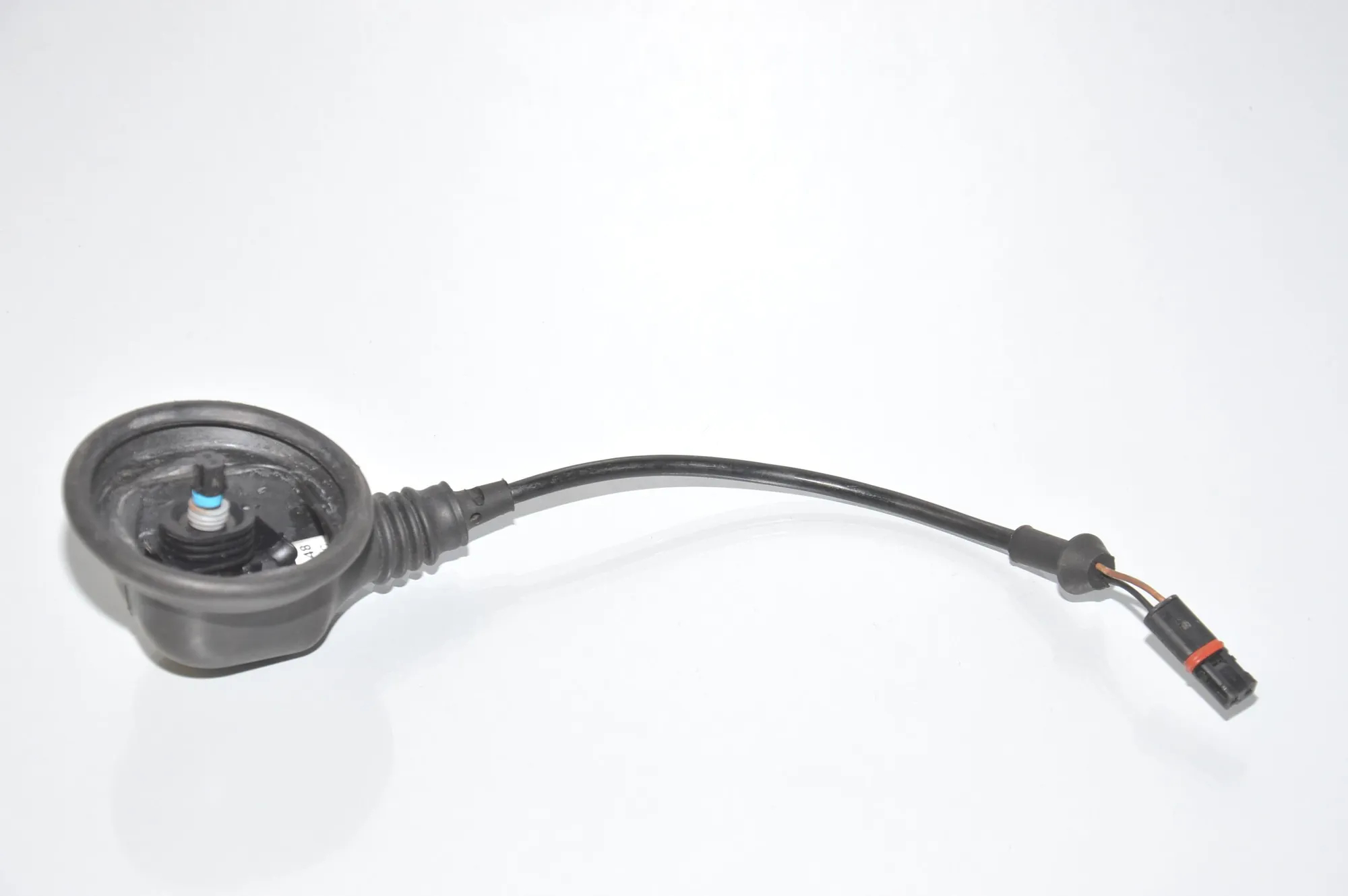 Other Control Units – OEM 2284048 · BMW 5 (F10) M5 2012 – 3