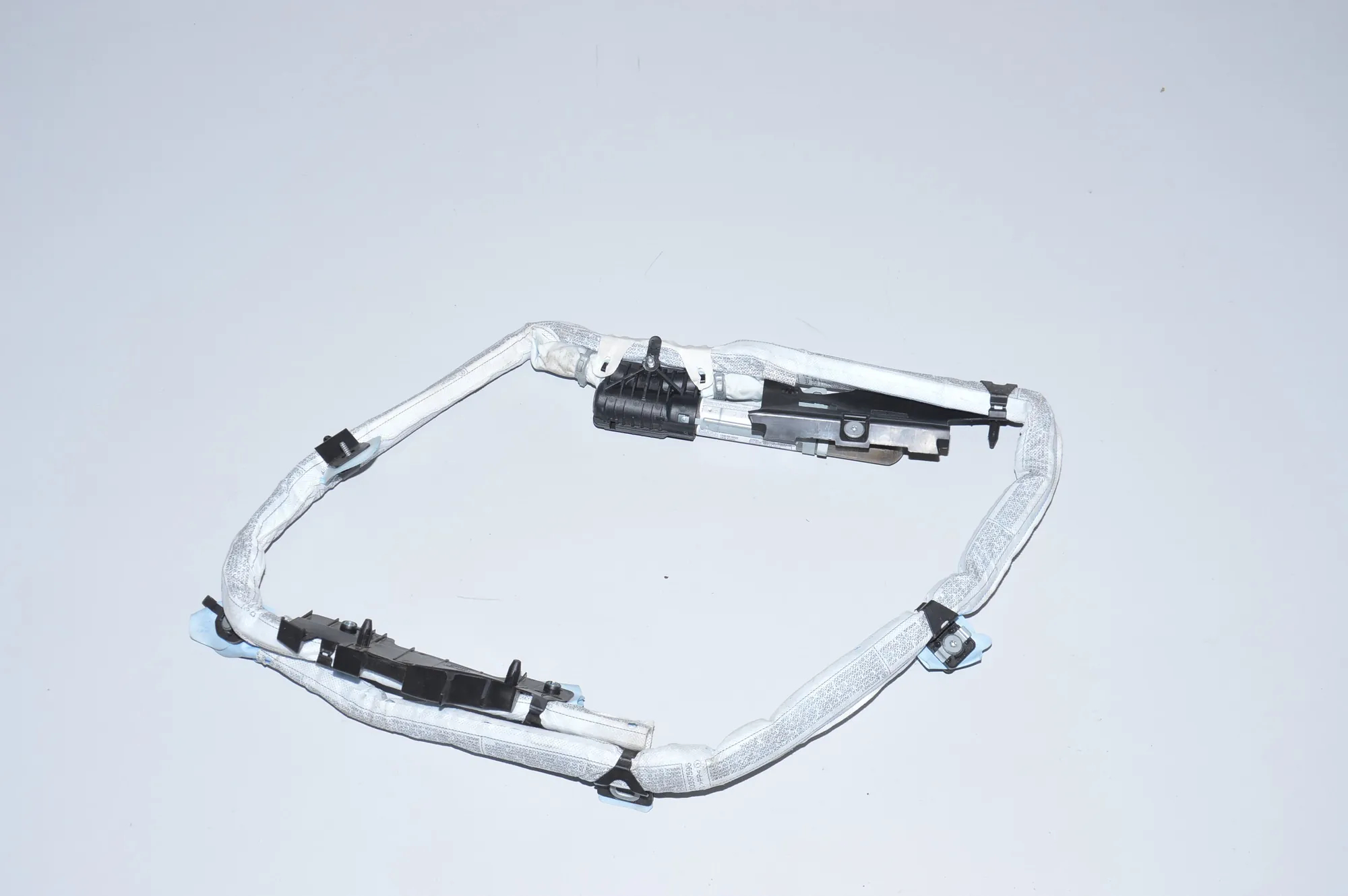 Left Side Roof Safety Curtain SRS – OEM 6966859 · BMW 3 Touring (E91) BMW 3 Touring (E91) 316 d 2009 – 3