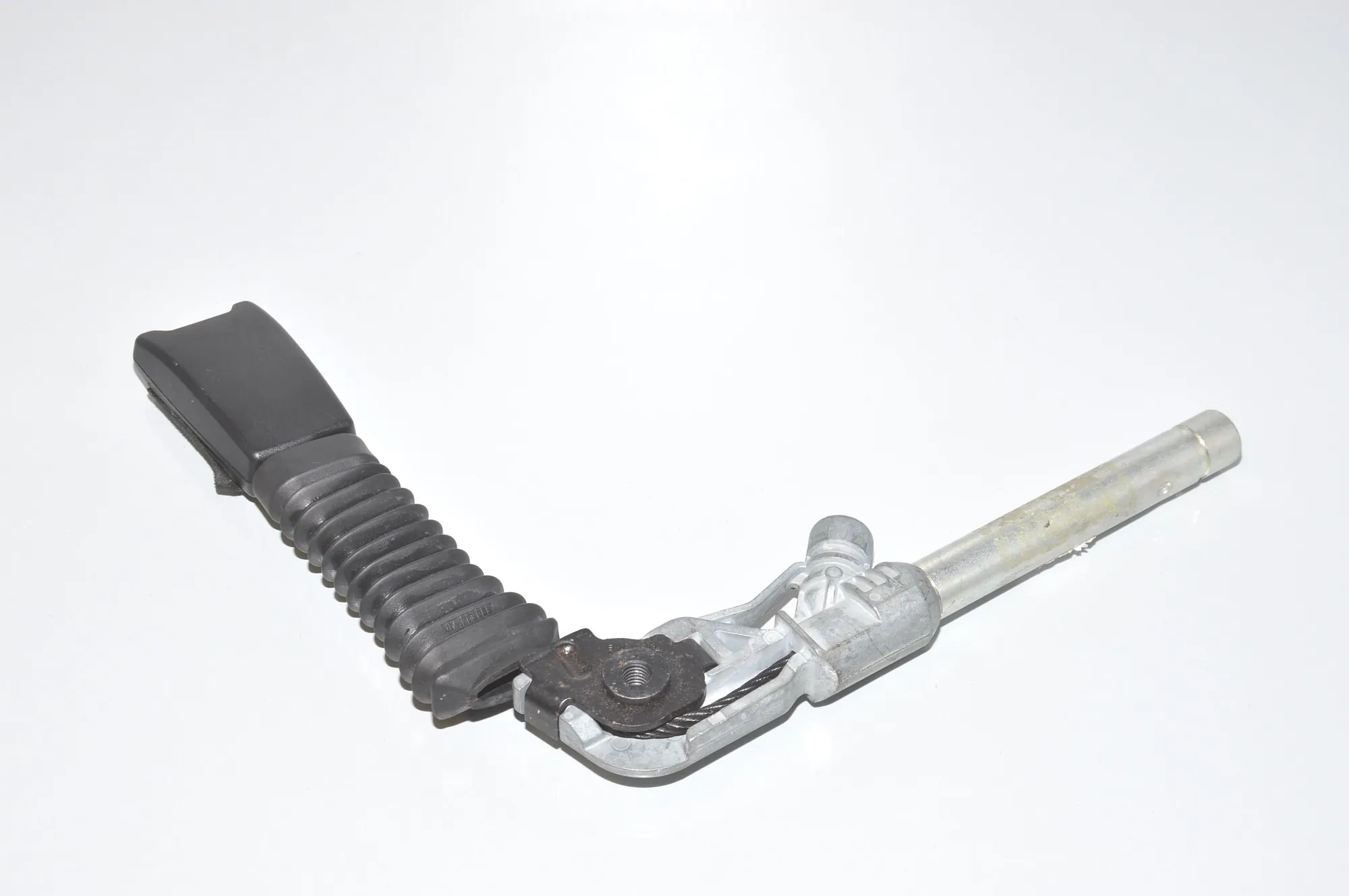 Front Right Seat Buckle – OEM 9117238 · BMW 5 (E60) BMW 5 (E60) 520 d 2005