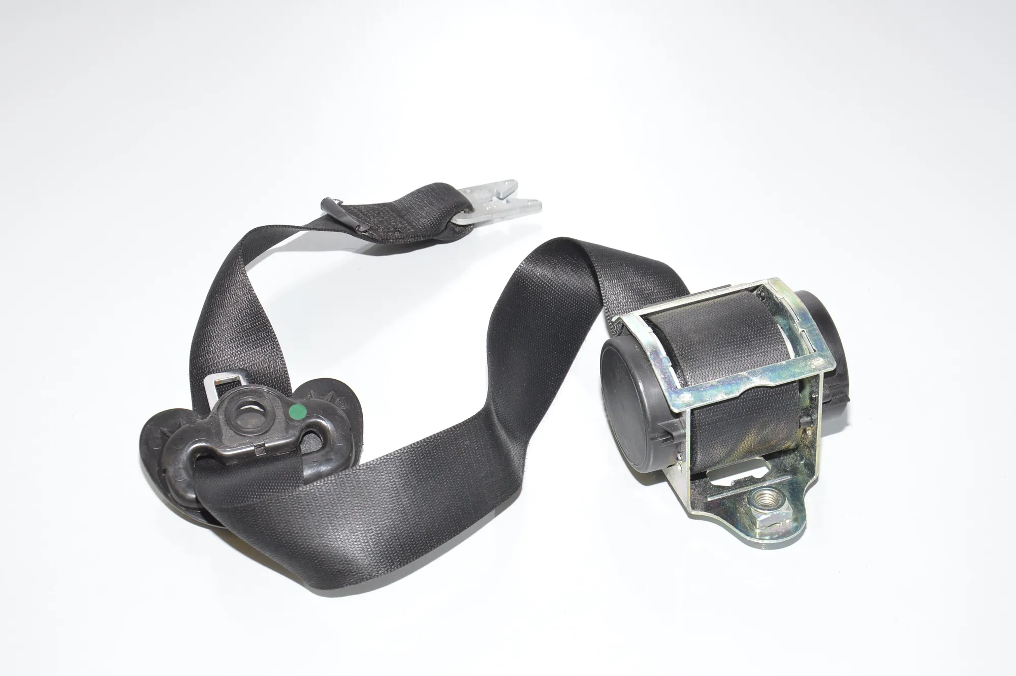 Front Left Seatbelt – OEM 6065400 · BMW 7 (E65, E66, E67) BMW 7 (E65, E66, E67) 745 i, Li 2001 – 3