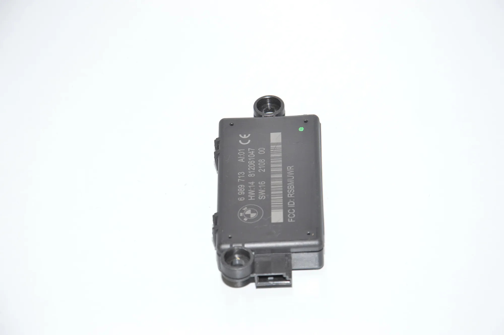 Other Control Units – OEM 6989713 · BMW 3 Cabrio (E93) BMW 3 Cabrio (E93) 320 d 2007 – 3