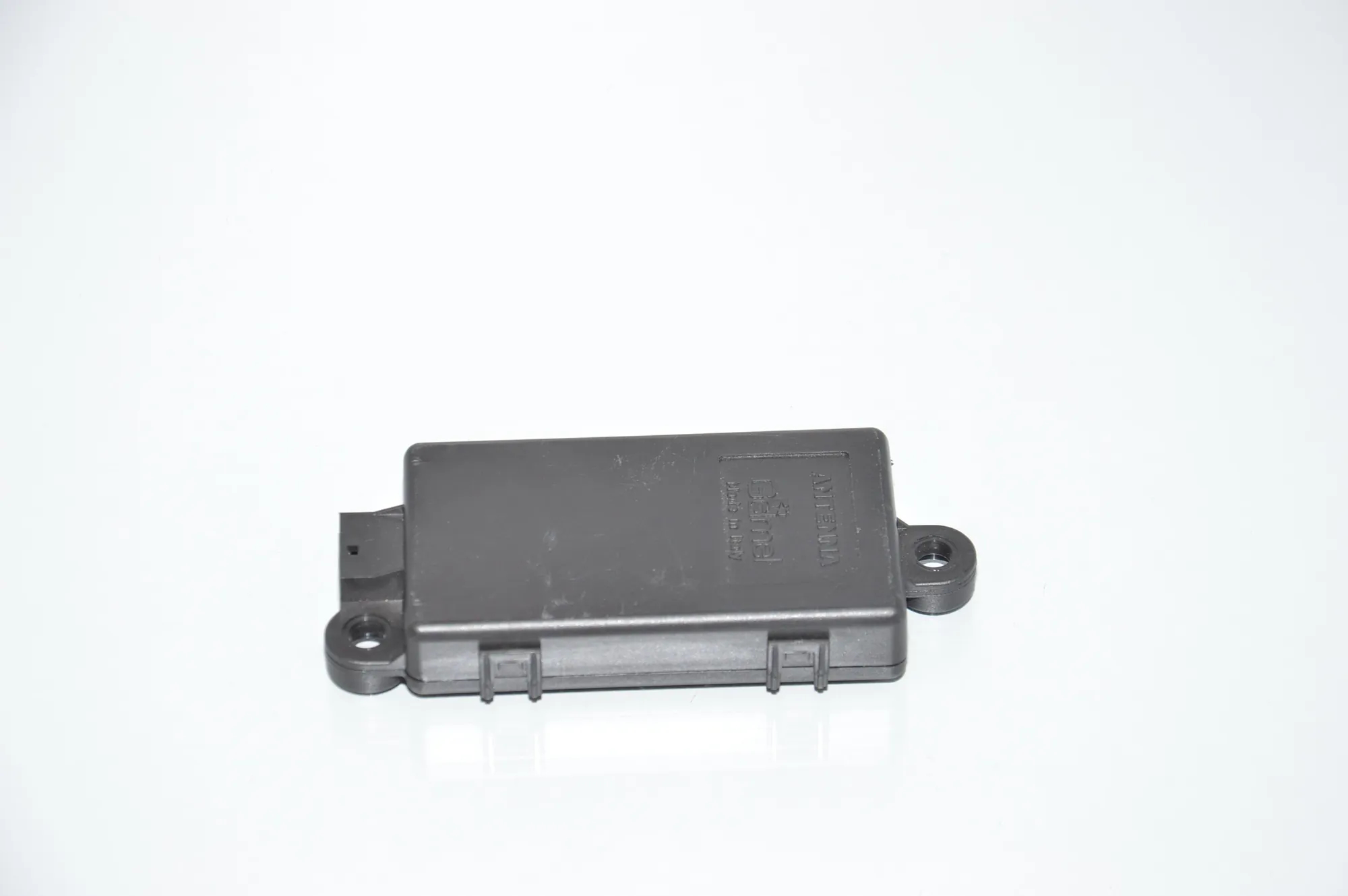 Other Control Units – OEM 6989713 · BMW 3 Cabrio (E93) BMW 3 Cabrio (E93) 320 d 2007 – 4