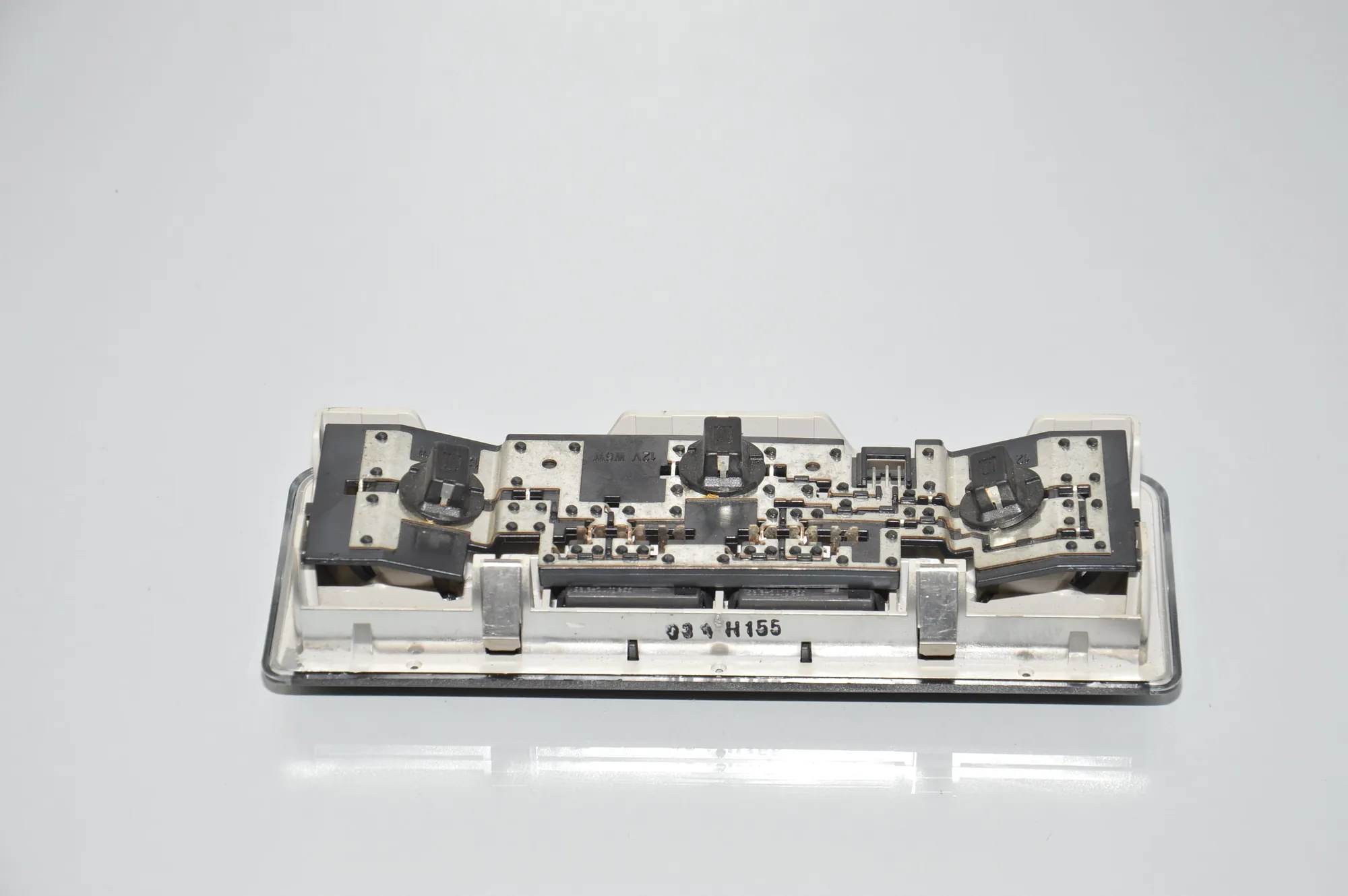 Interior Lighting – OEM 6901478 · BMW 3 (E46) BMW 3 (E46) 316 i 2001 – 3