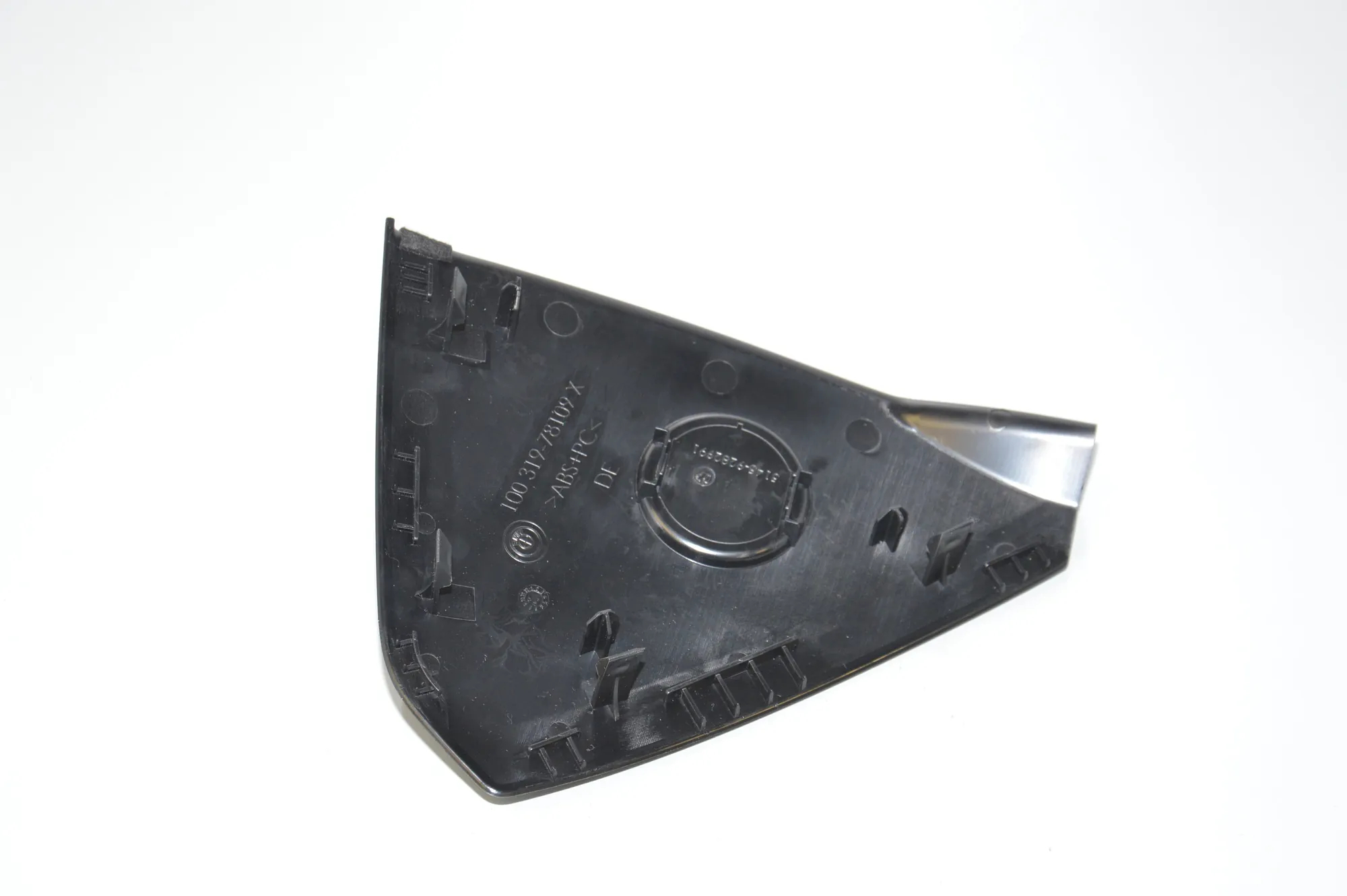 Dashboard Side Trim – OEM 9282991 · BMW i3 (I01) Electric 2019 – 3