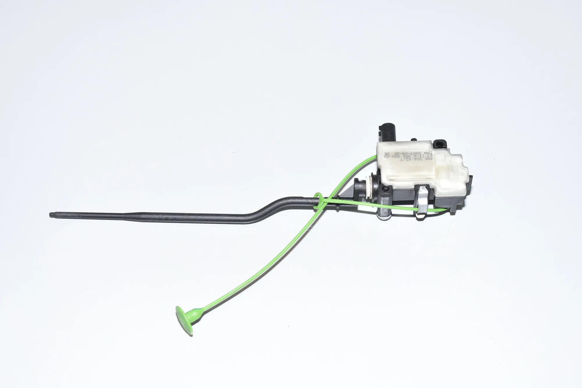 Fuel Tank Cover Lock – OEM 6985880 · BMW 3 (E90) 320 d 2007