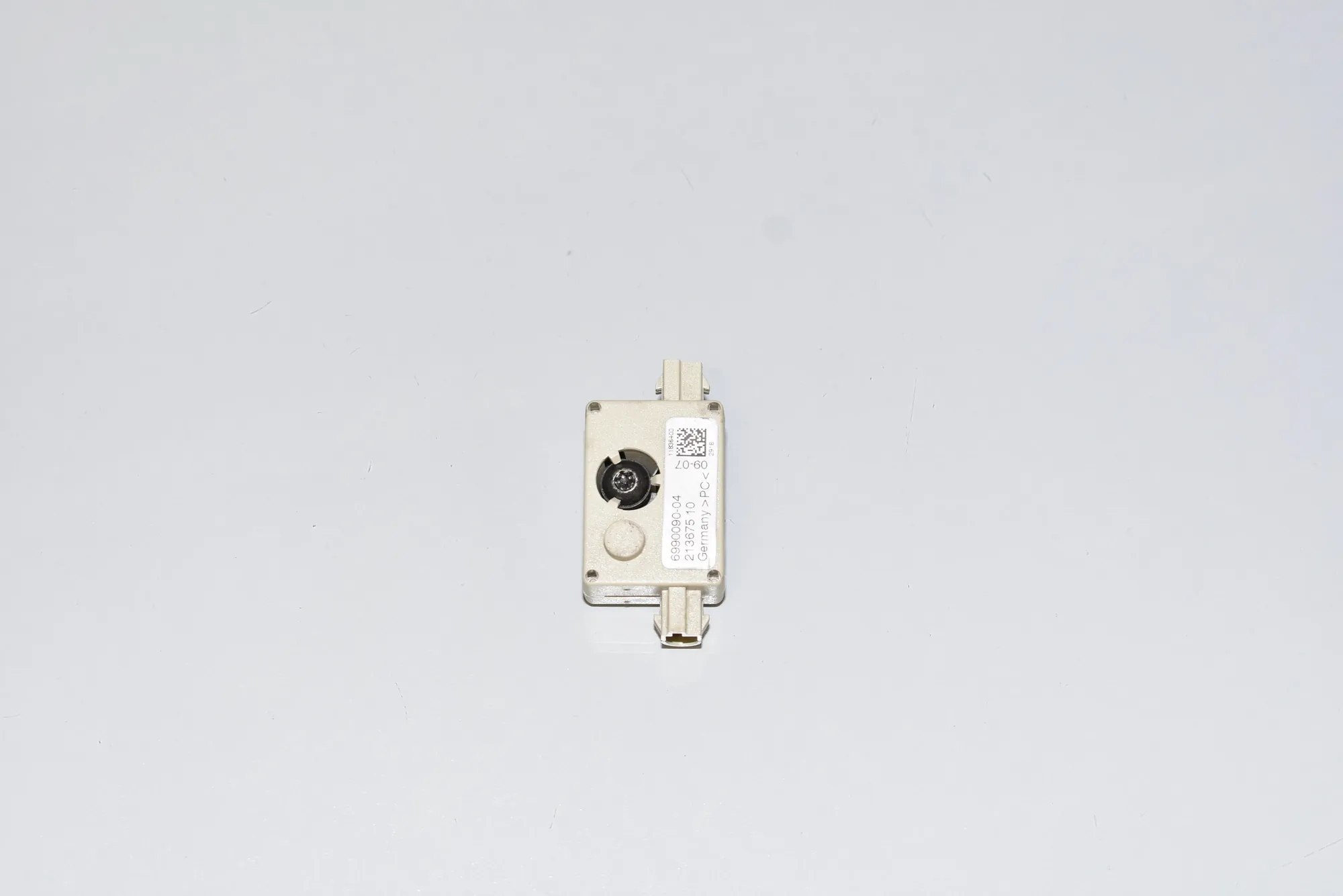 Antenna – OEM 6990090 · BMW 3 (E90) 320 d 2007 – 2