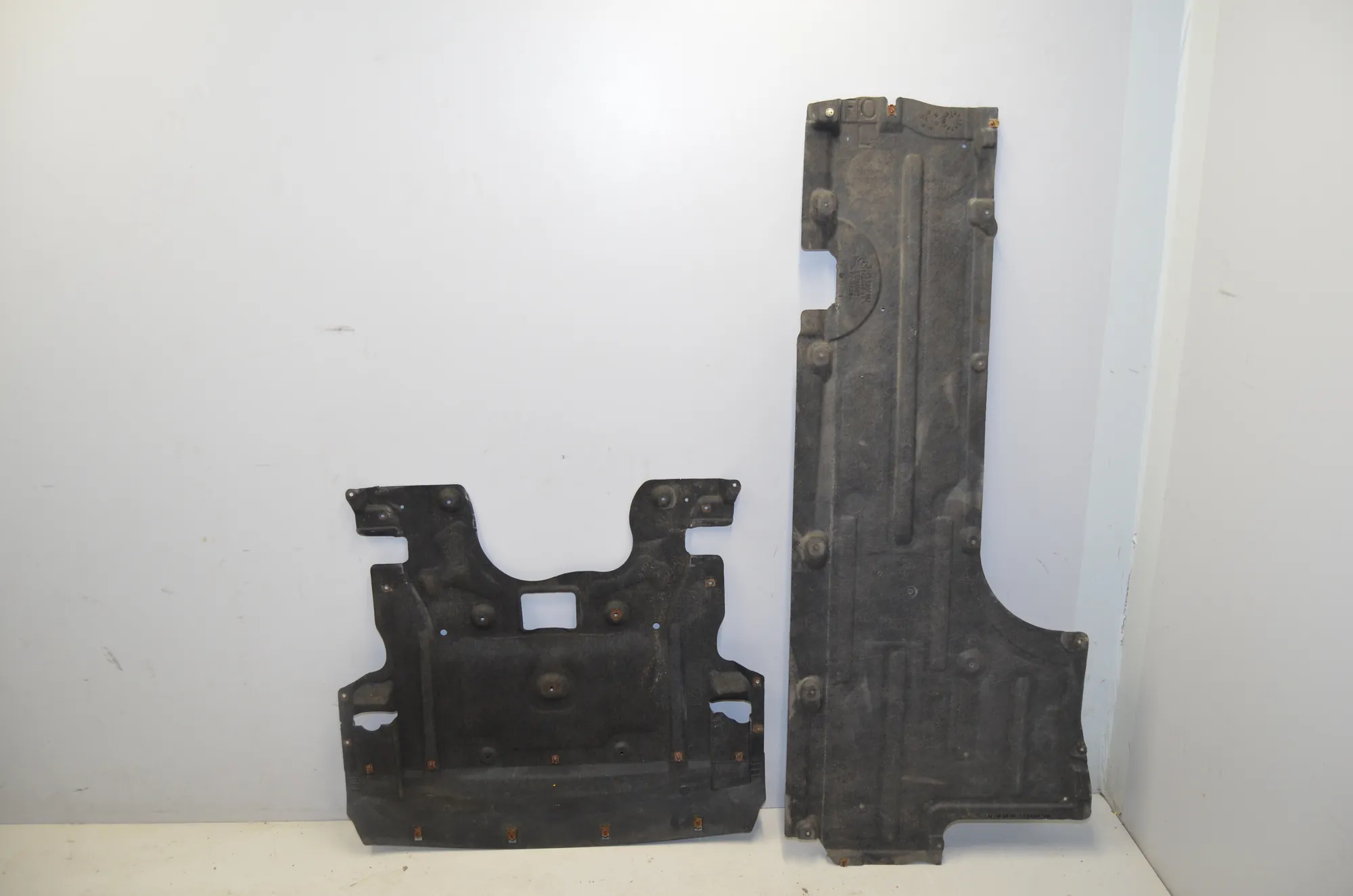 Left Side Underbody Cover – OEM 7207267 · BMW 5 Touring (F11) 530 d xDrive 2012