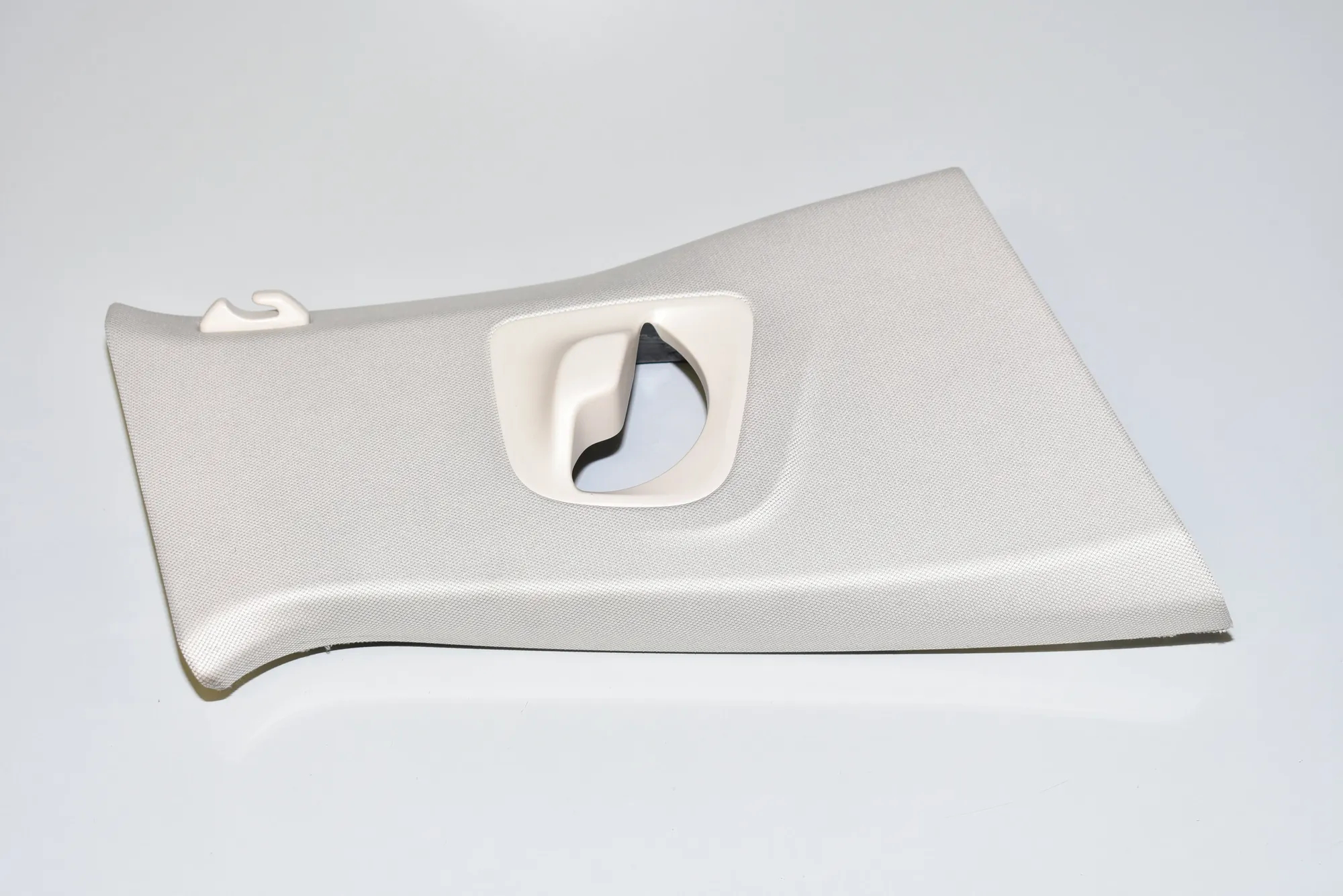 Right Side B Pillar Trim – OEM 7384528 · BMW 5 (G30) BMW 5 (G30) 530 d 2018