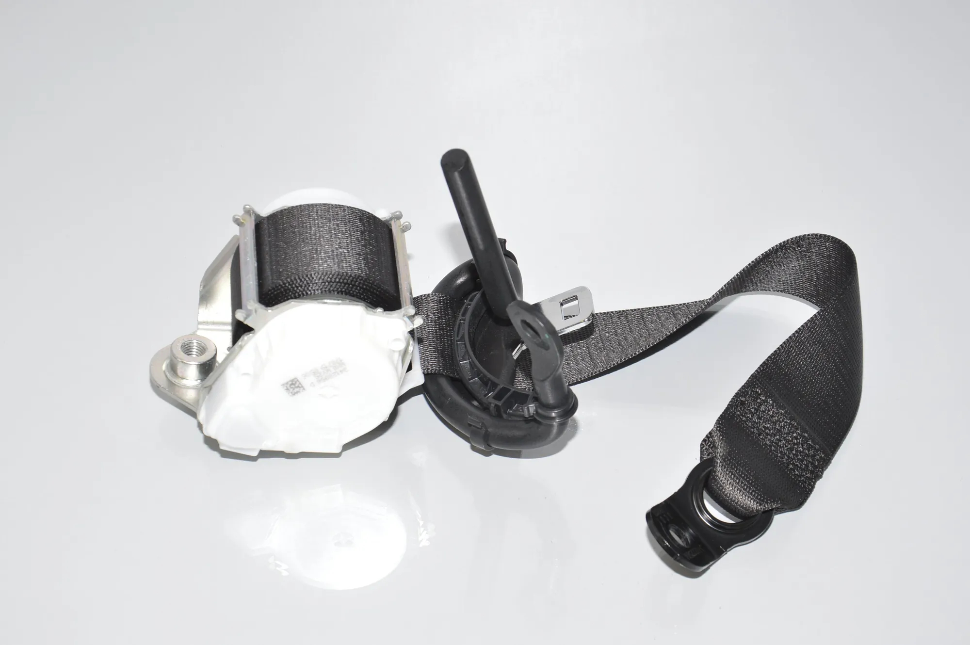 Rear Left Seatbelt – OEM 7305643 · BMW i3 (I01) Electric 2019