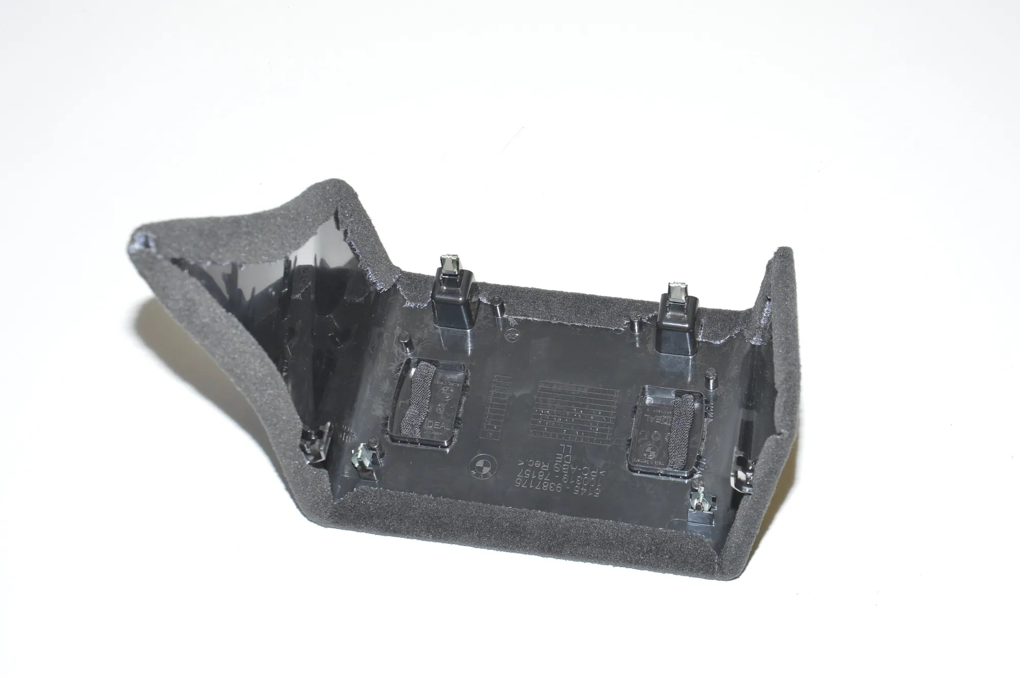Center Console Trim – OEM 9387175 · BMW i3 (I01) Electric 2019 – 4