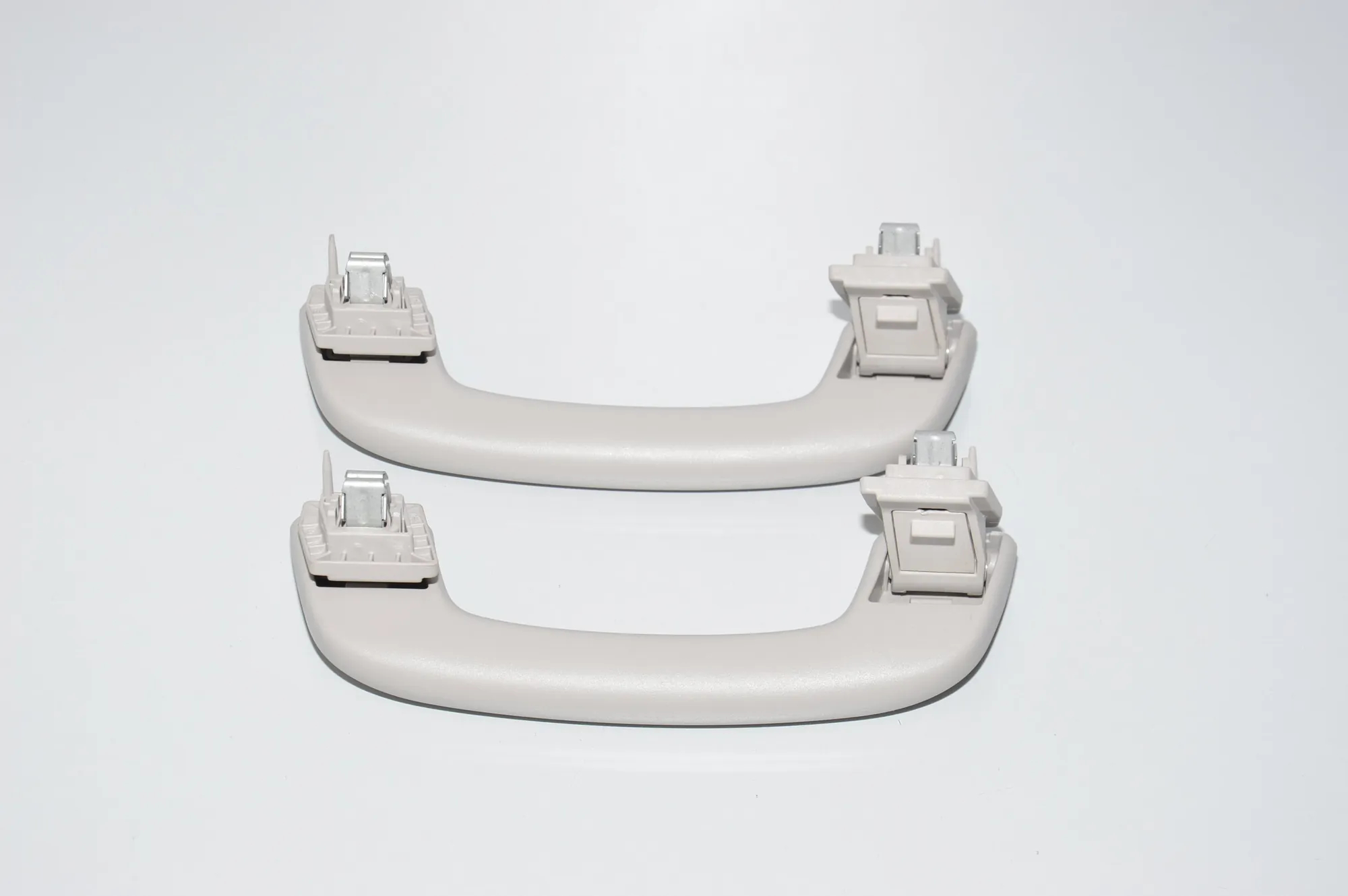 Front Right Roof Handle – OEM 09321219B · BMW i3 (I01) Electric 2019 – 3