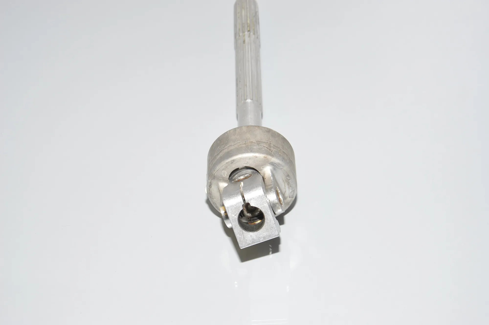Steering Column Shaft Joint – OEM 2201054524 · BMW 5 (E60) BMW 5 (E60) 520 d 2006 – 4