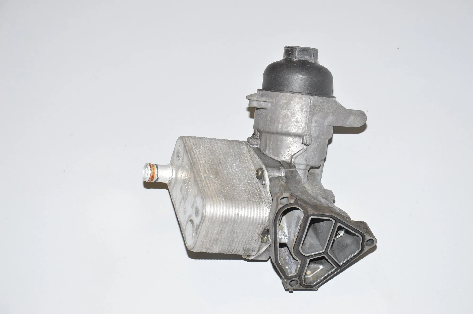 Oil Cooling Radiator – OEM 2247204 · BMW 5 Touring (E39) 530 d 1999 – 3