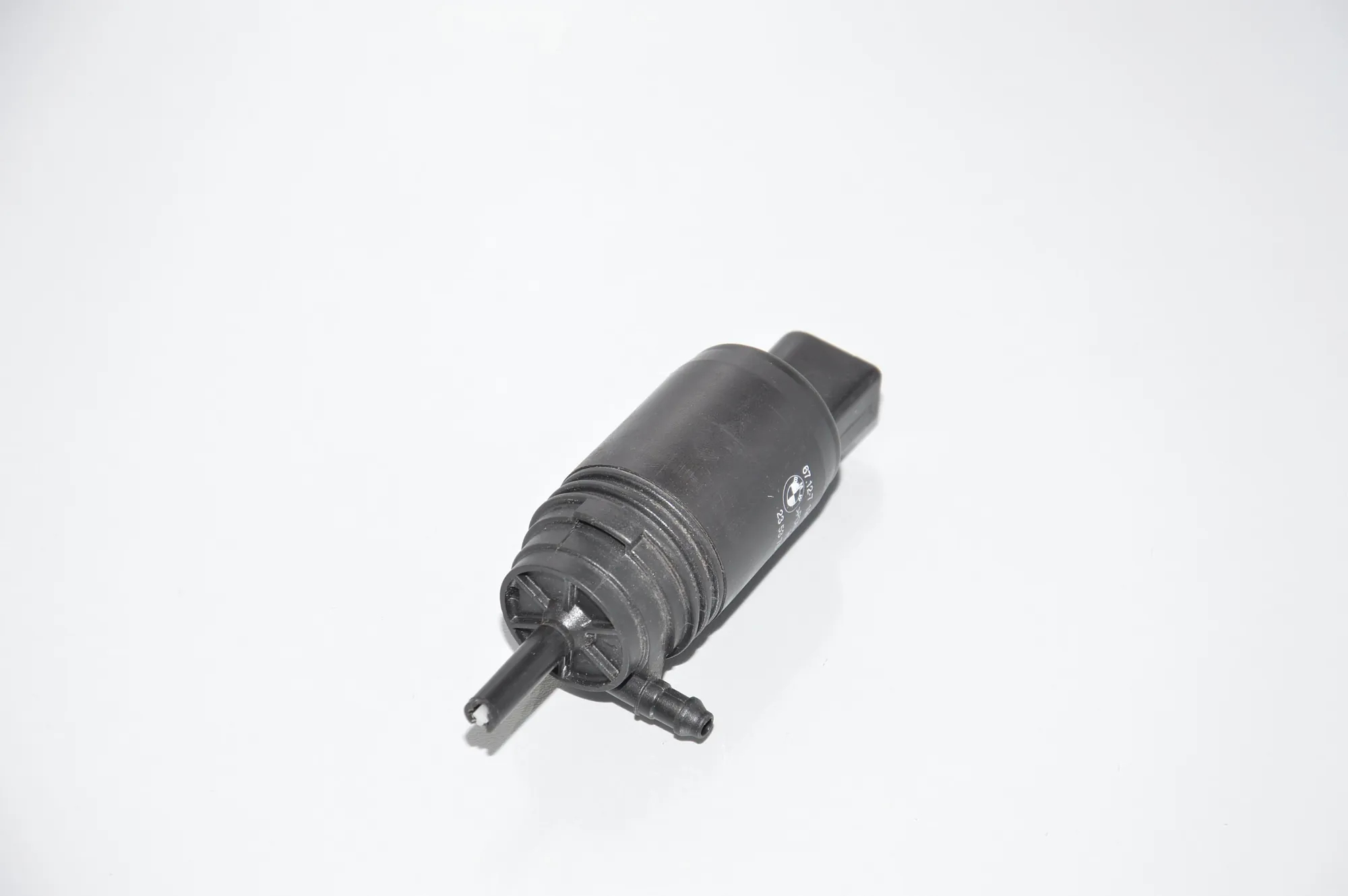 Washer Tank Motor – OEM 7199567 · BMW 1 (E81) BMW 1 (E81) 116 d 2008