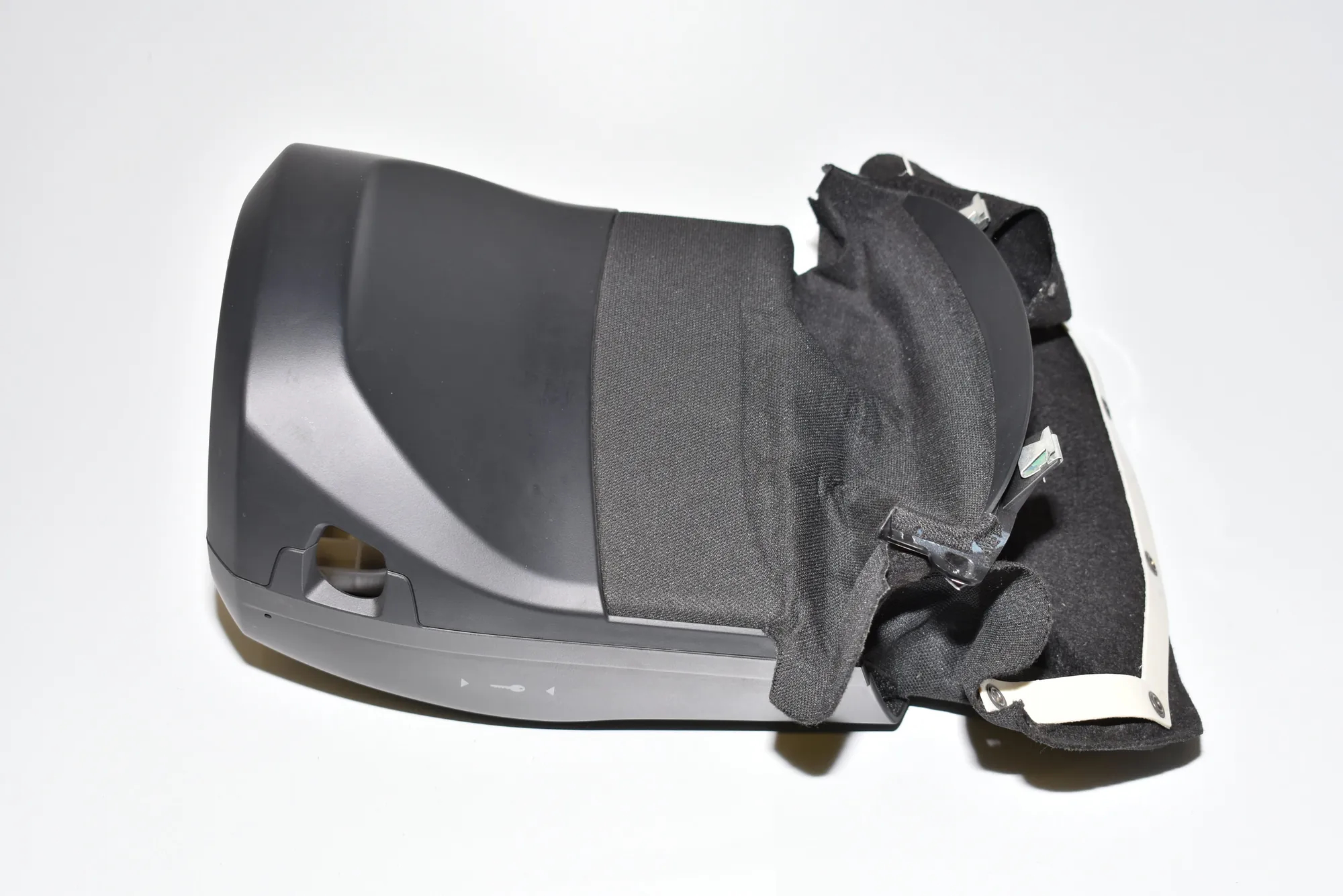 Steering Mechanism Trim – OEM 9284356 · BMW i8 (I12) BMW i8 (I12) hybrid 2016 – 2