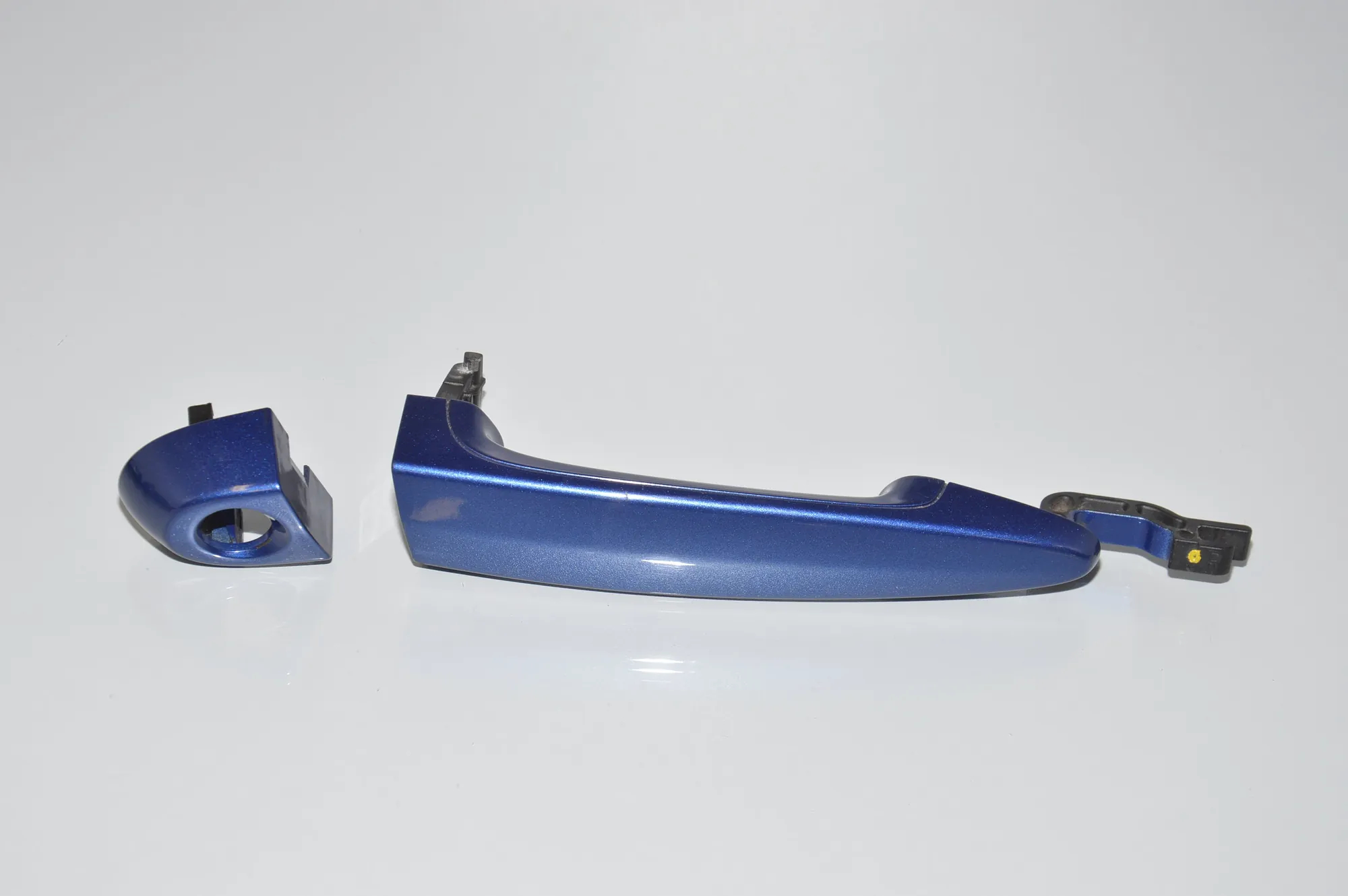 Front Right Door Exterior Handle · BMW 3 (E90) BMW 3 (E90) 316 i 2006