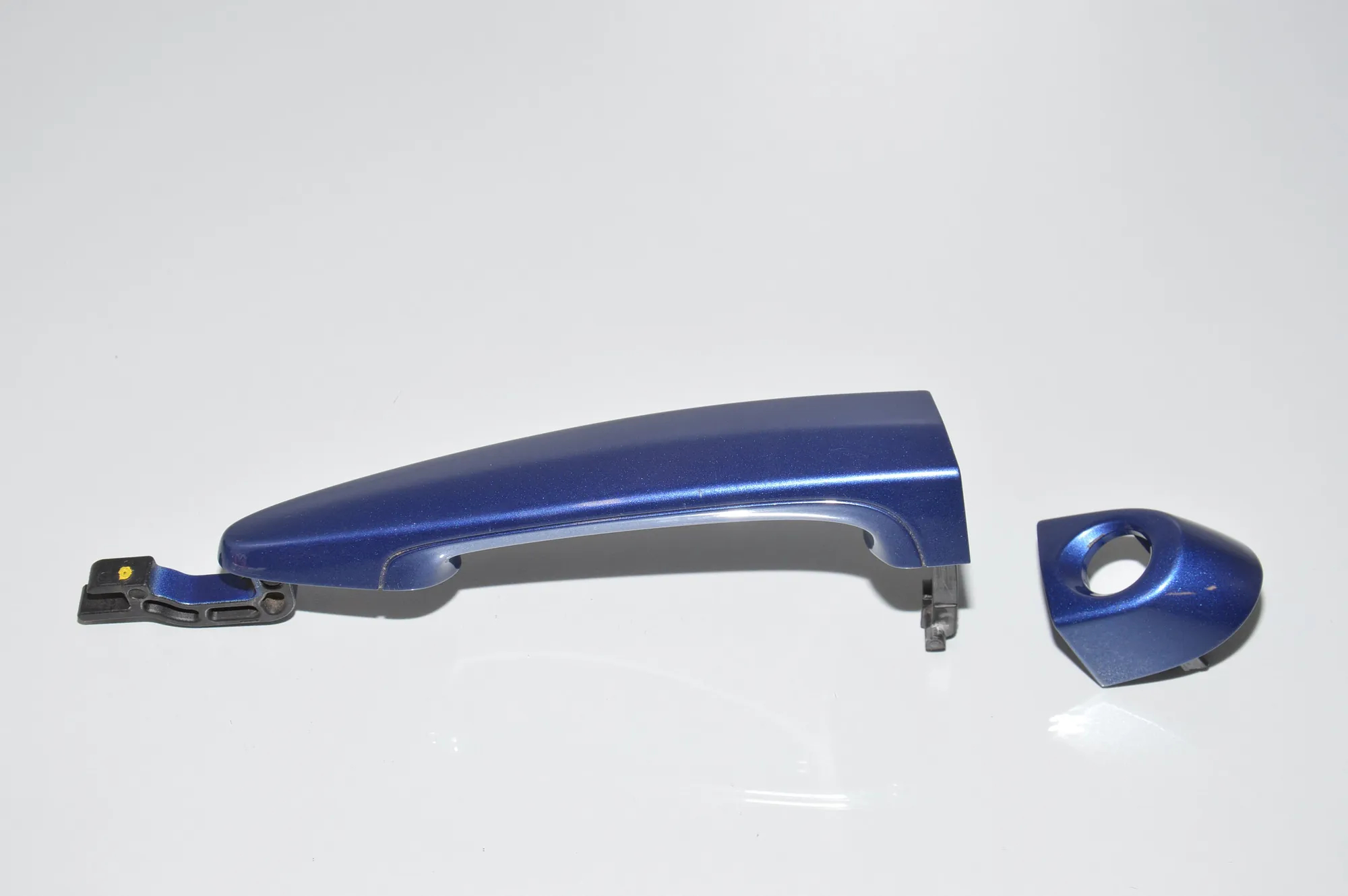 Front Right Door Exterior Handle · BMW 3 (E90) BMW 3 (E90) 316 i 2006 – 3