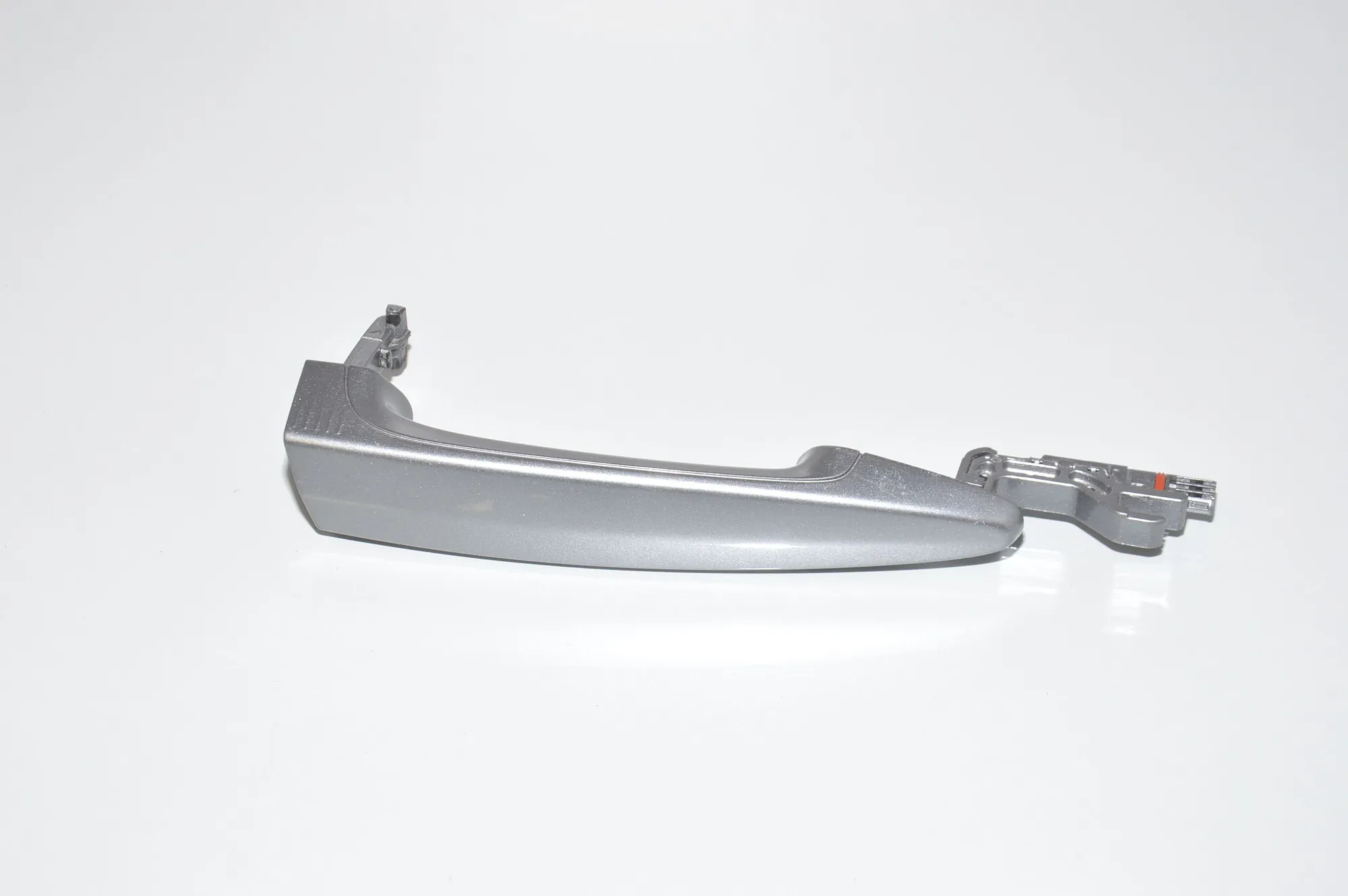 Front Right Door Exterior Handle – OEM 7138270 · BMW 3 Touring (E91) BMW 3 Touring (E91) 320 d 2009