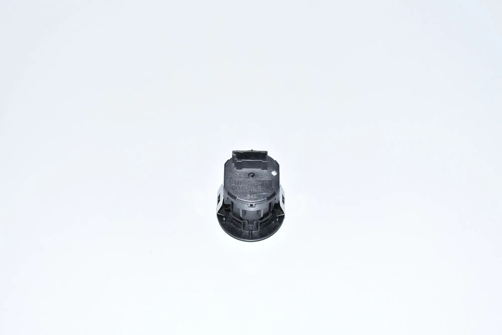 SRS Switch – OEM 9326501 · BMW F90 BMW F90 (G30, F90) M5 2019 – 3