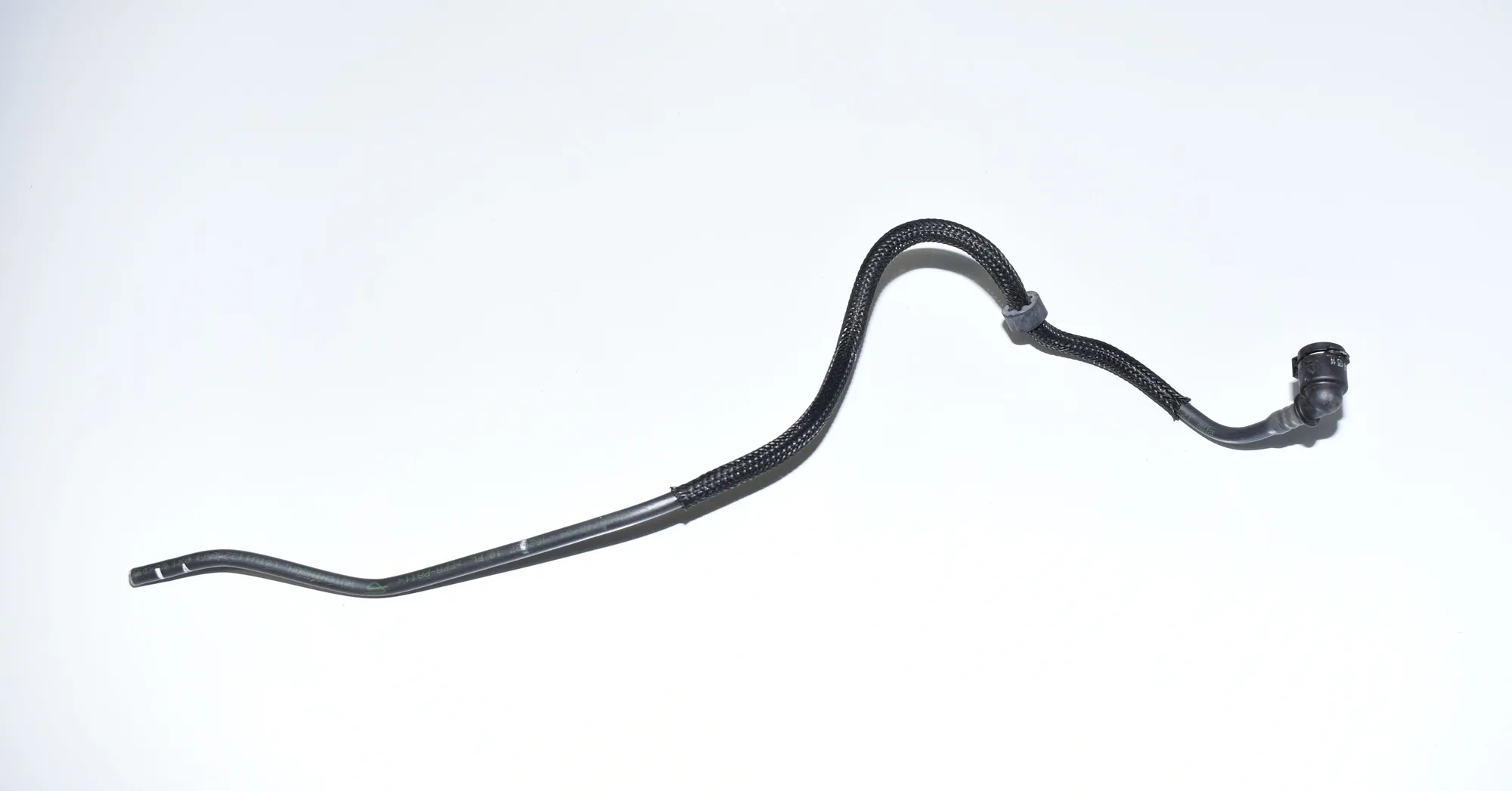 Other tubes – OEM 7856748 · BMW F90 BMW F90 (G30, F90) M5 2019 – 2