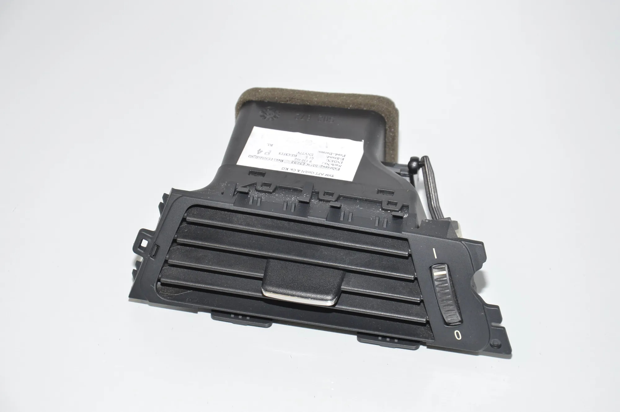 Dashboard Air Vents – OEM 9130468 · BMW 3 Coupe (E92) BMW 3 Coupe (E92) 316 i 2008