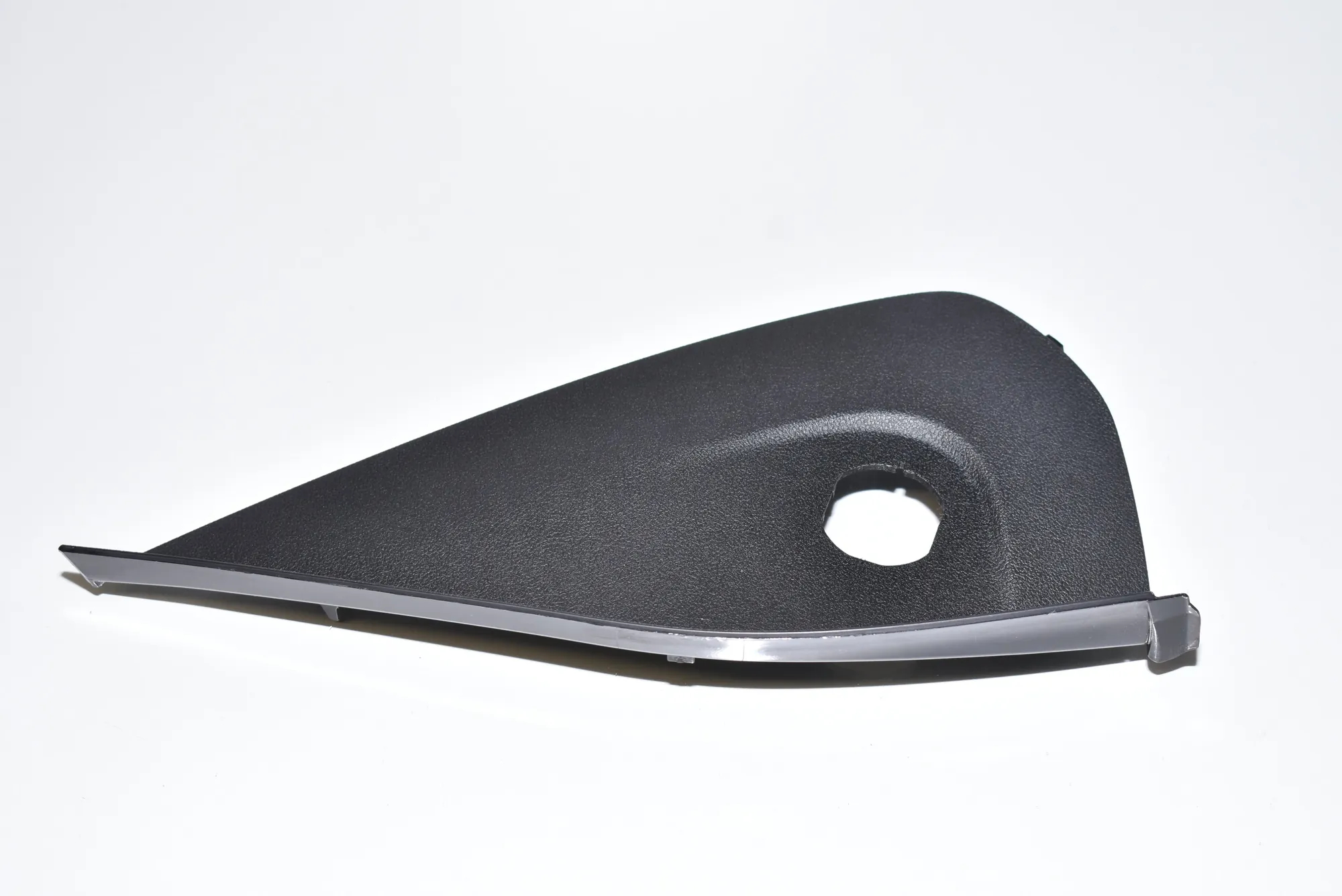 Dashboard Trim – OEM 9329555 · BMW 5 (G30) BMW 5 (G30) 530 e iPerformance 2018