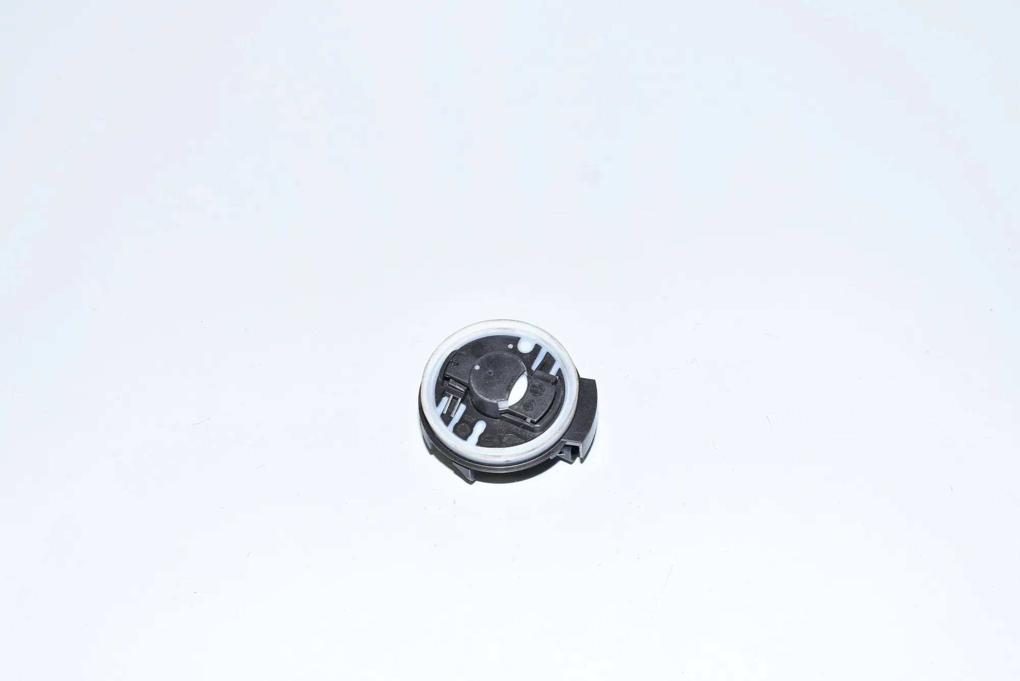 Right Side Impact Sensor – OEM 9279391 · BMW F90 BMW F90 (G30, F90) M5 2019 – 2