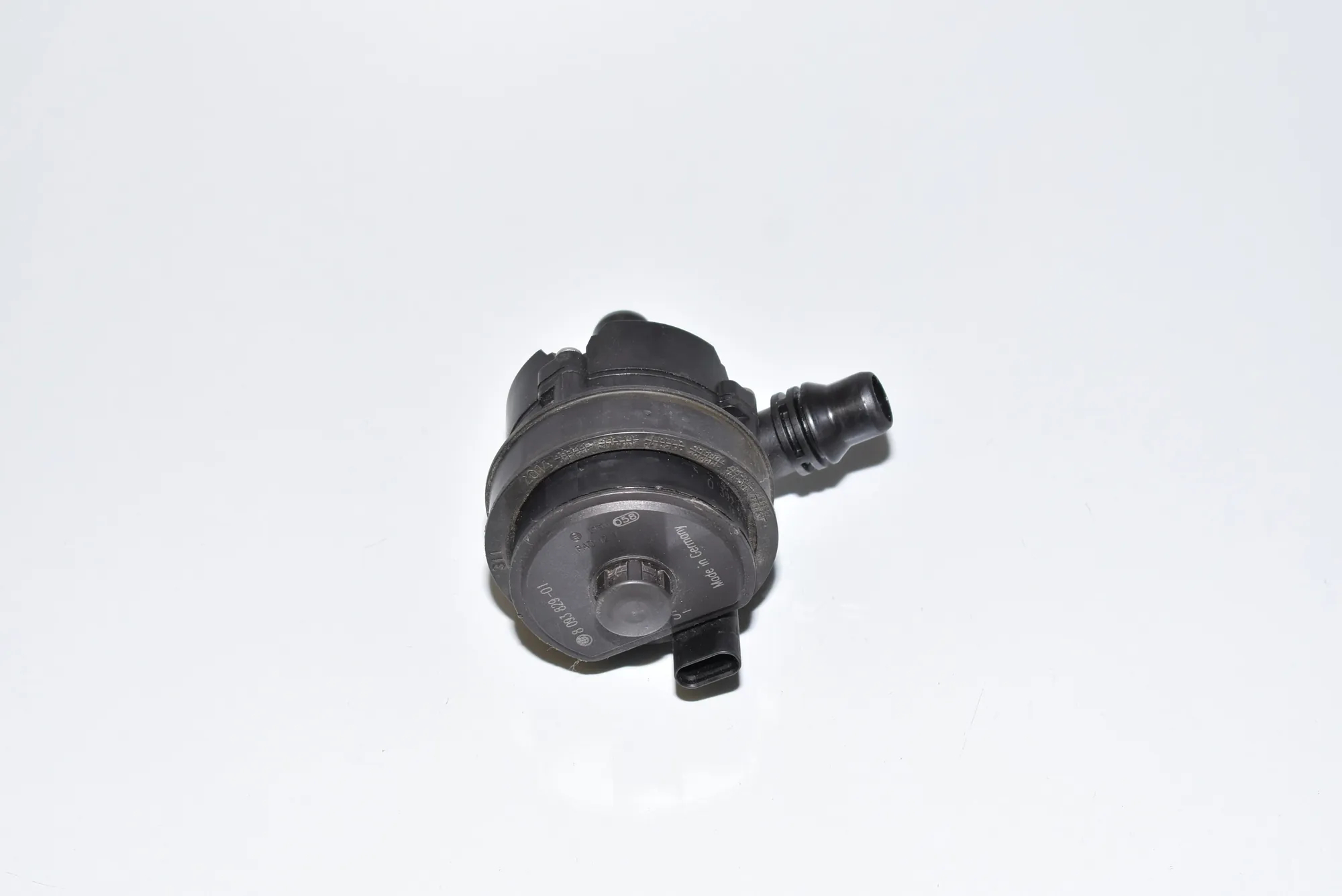 Auxiliary Water Pump – OEM 8093829 · BMW F90 BMW F90 (G30, F90) M5 2019 – 2