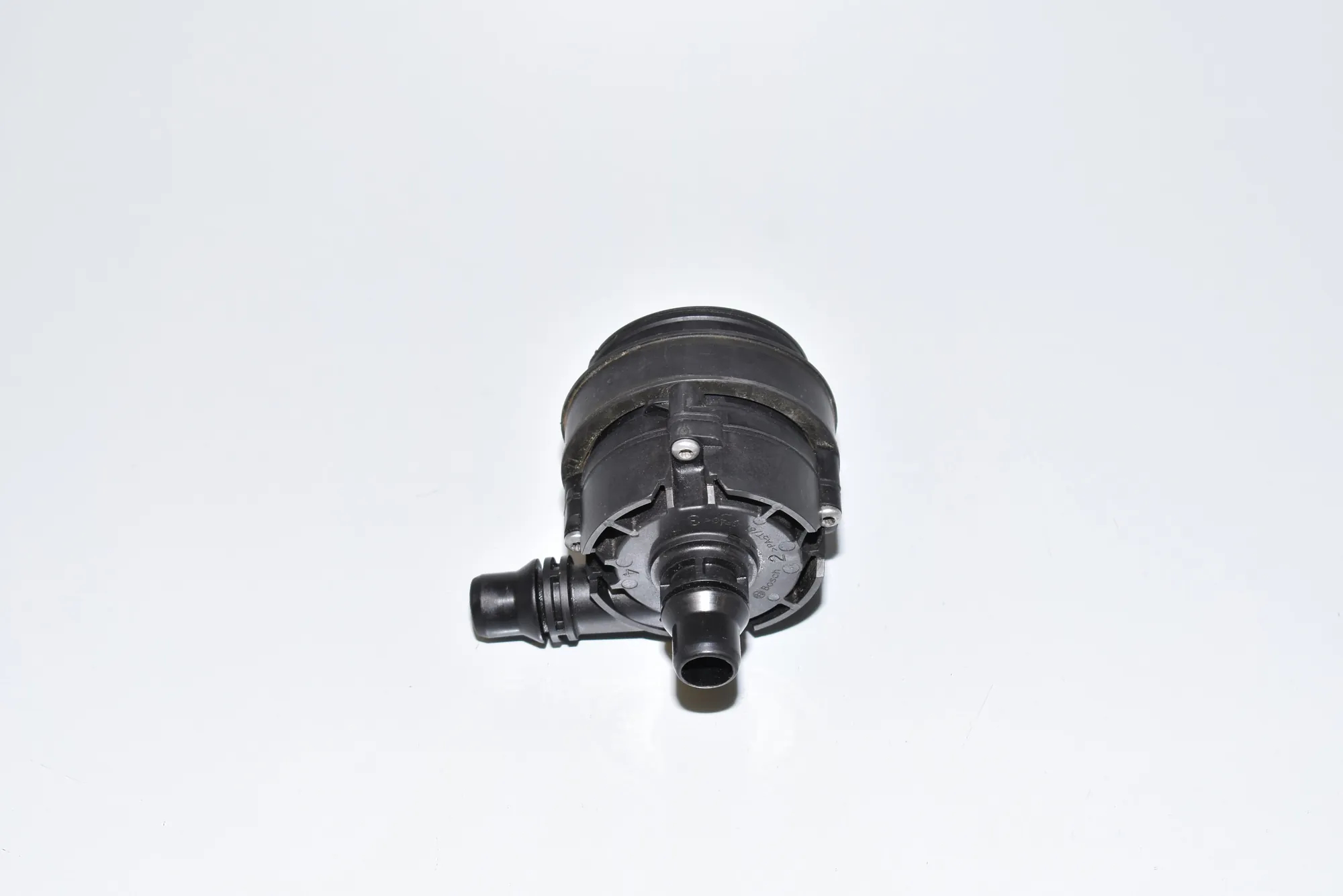 Auxiliary Water Pump – OEM 8093829 · BMW F90 BMW F90 (G30, F90) M5 2019 – 3