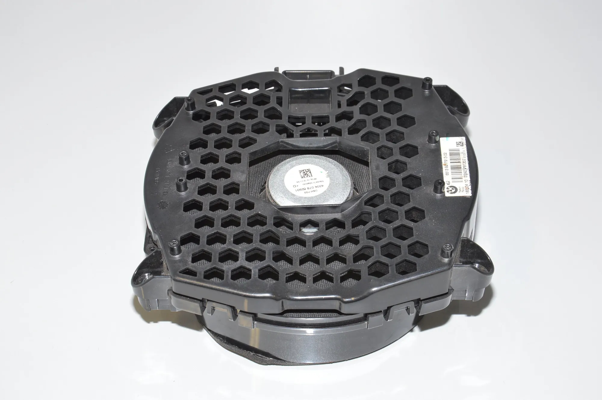 Subwoofer – OEM 9217913 · BMW X5 (E70) BMW X5 (E70) 3.0 d 2008 – 3