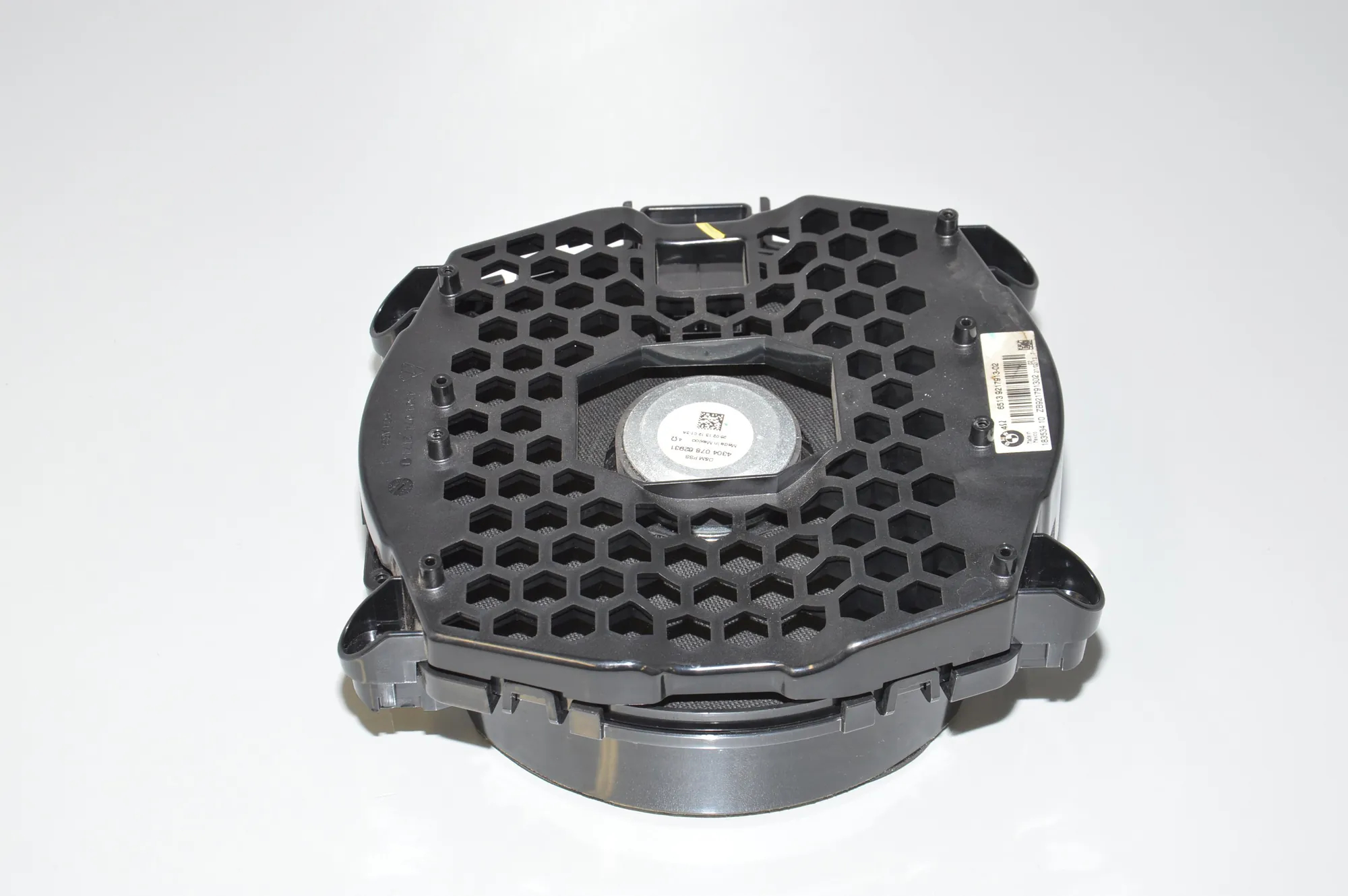 Subwoofer – OEM 9217913 · BMW X5 (E70) BMW X5 (E70) 3.0 d 2008 – 3