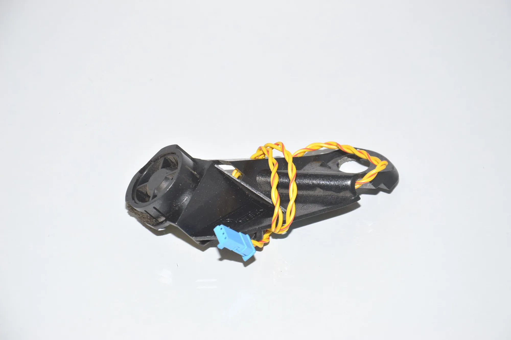 Front Right Door Speaker – OEM 8362530 · BMW 5 (E39) BMW 5 (E39) 520 d 2000 – 2