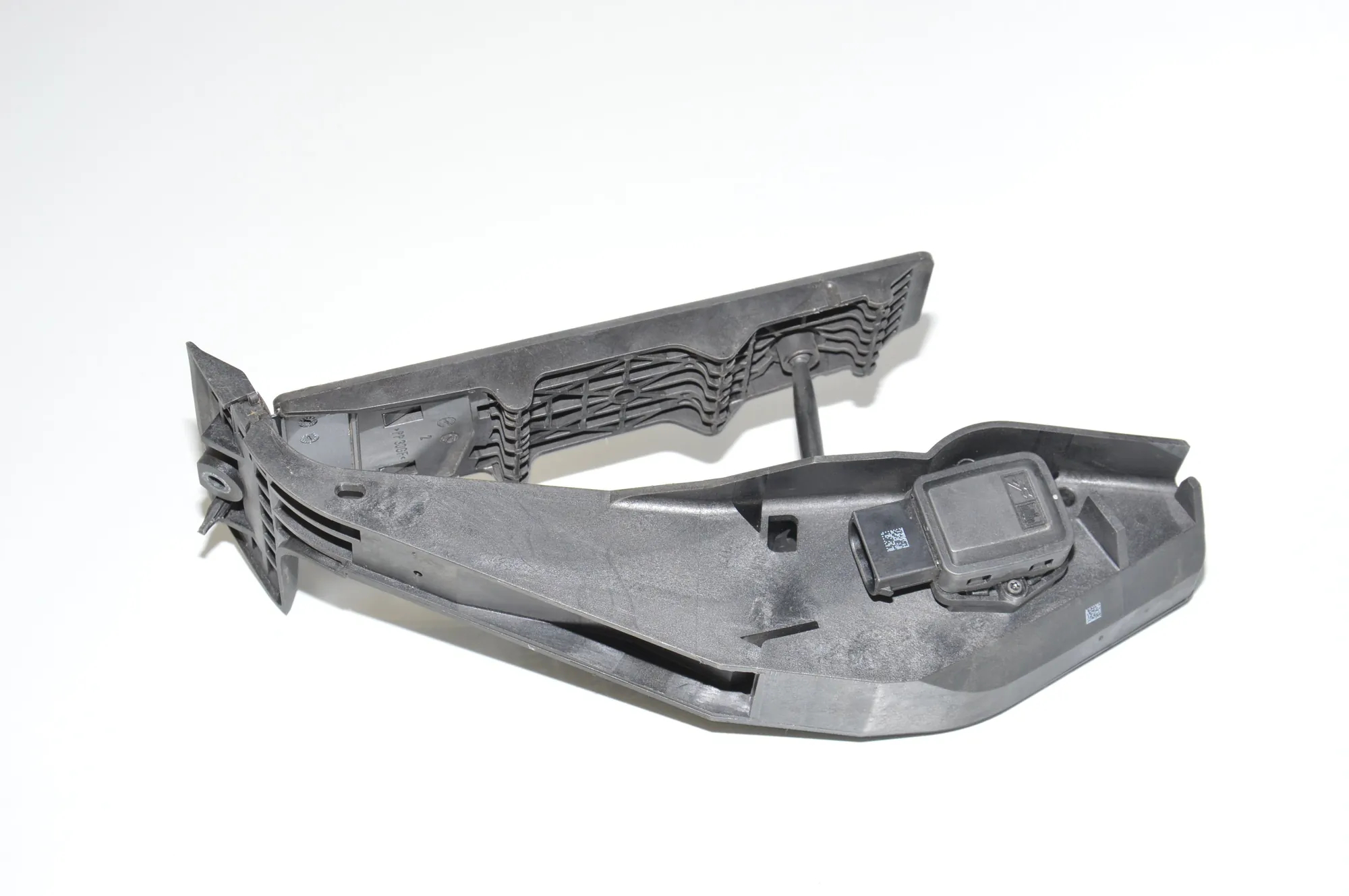 Throttle Pedal – OEM 6766930 · BMW 5 (E60) BMW 5 (E60) 520 d 2005 – 4