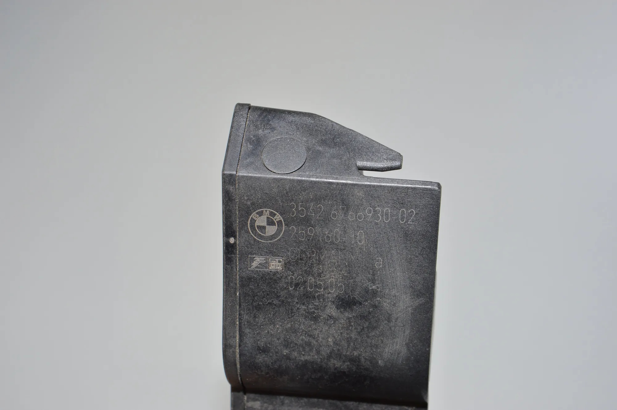 Throttle Pedal – OEM 6766930 · BMW 5 (E60) BMW 5 (E60) 520 d 2005 – 6