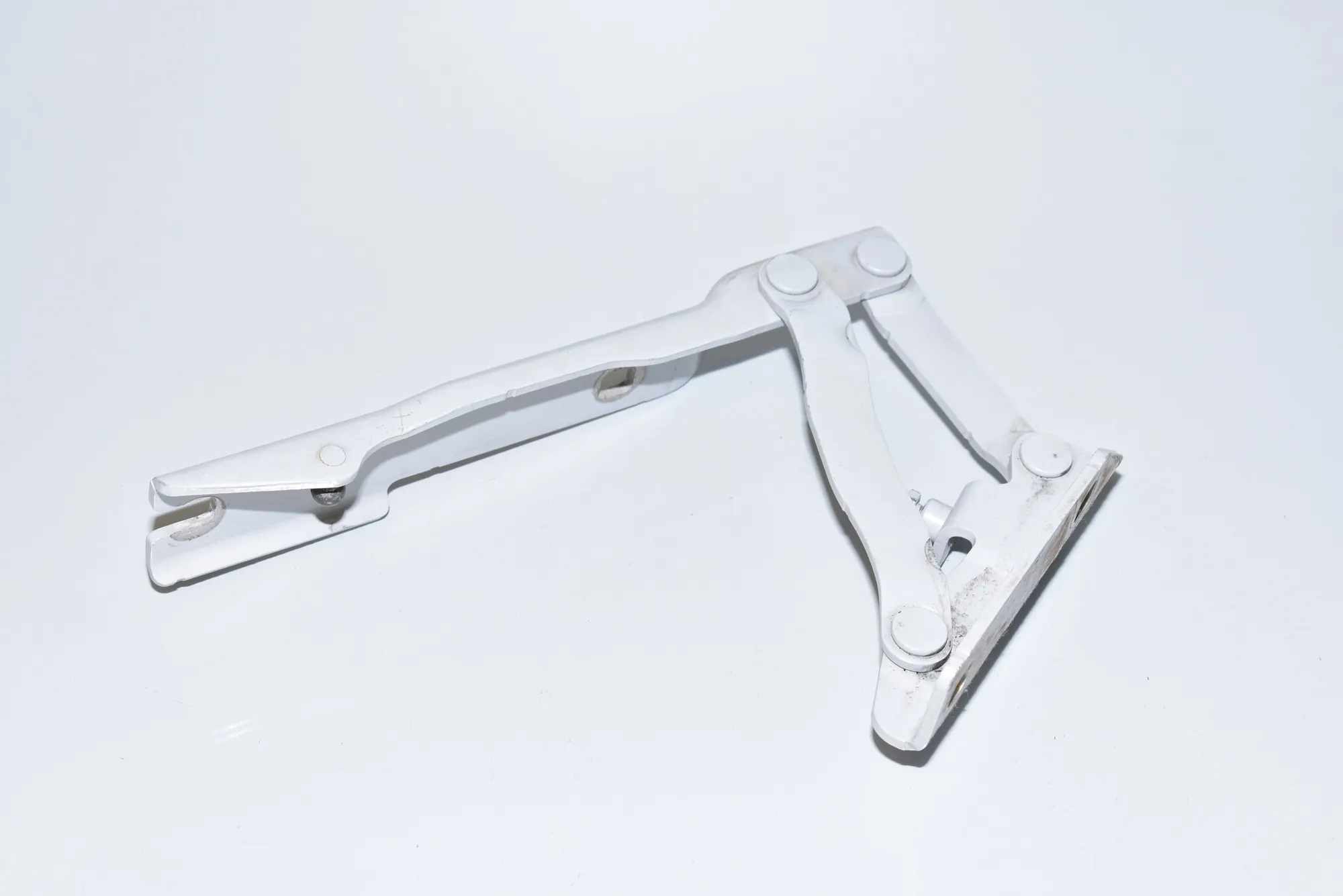 Front Left Bonnet Hinge – OEM 7008728 · BMW 5 (E60) BMW 5 (E60) 535 d 2006 – 3