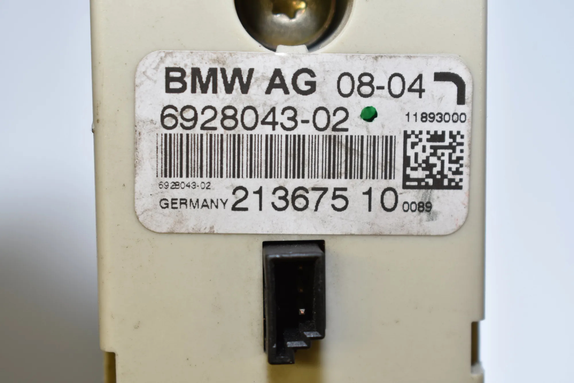 Antenna – OEM 6928043 · BMW 5 Touring (E61) BMW 5 Touring (E61) 530 d 2006 – 4