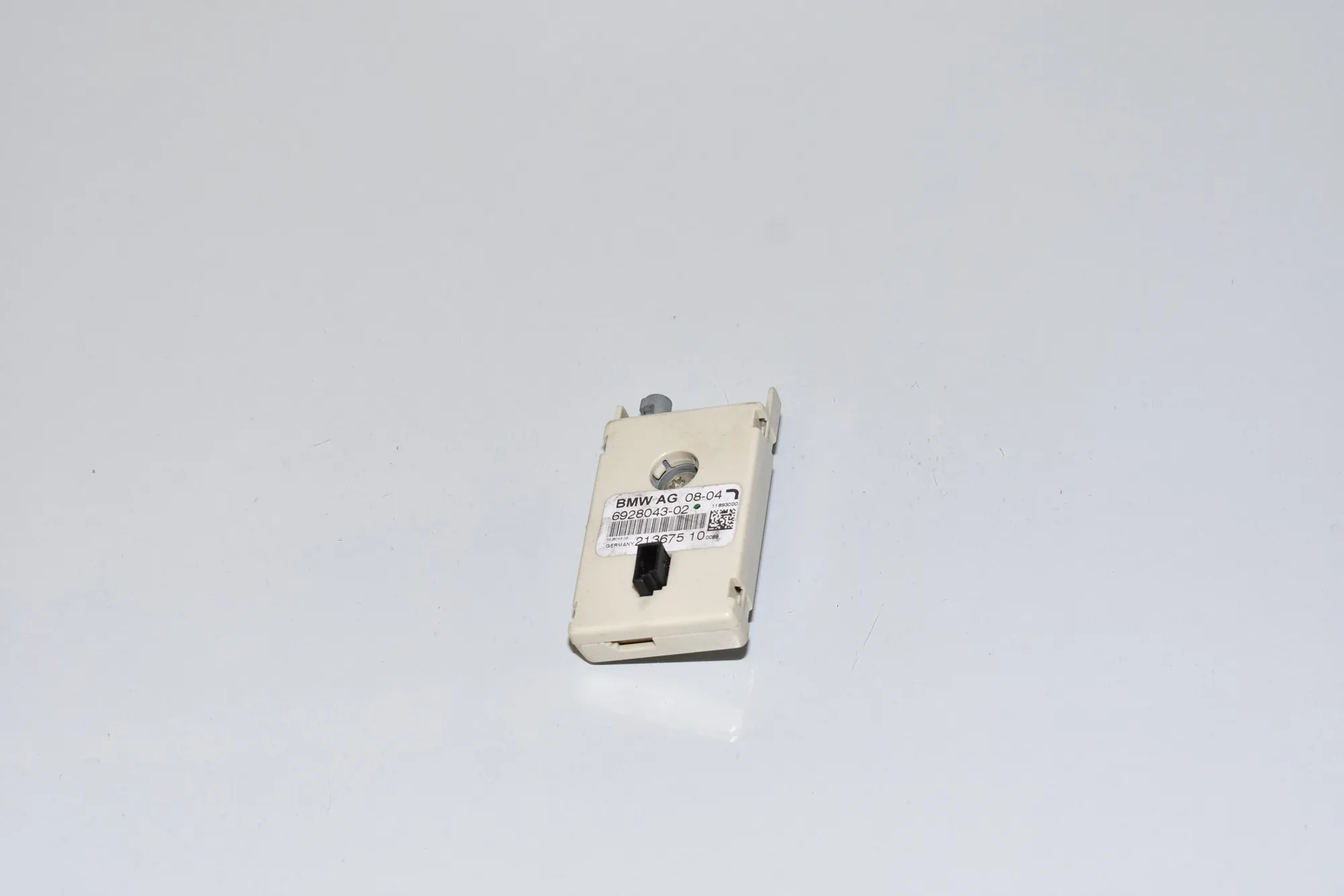 Antenna – OEM 6928043 · BMW 5 Touring (E61) BMW 5 Touring (E61) 530 d 2006 – 2
