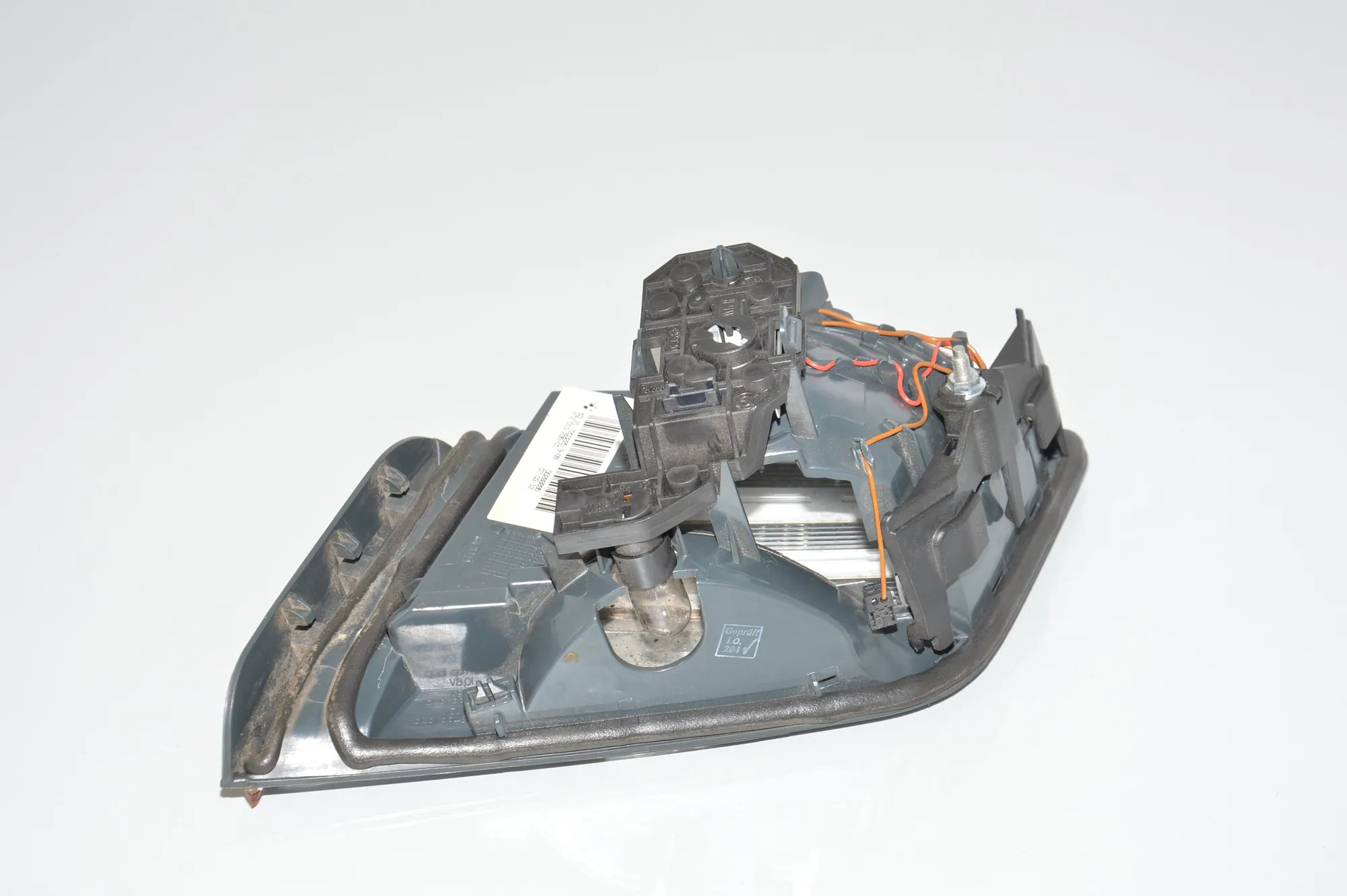 Left Side Tailgate Tail Light – OEM 7203225 · BMW 5 (F10) M5 2012 – 4