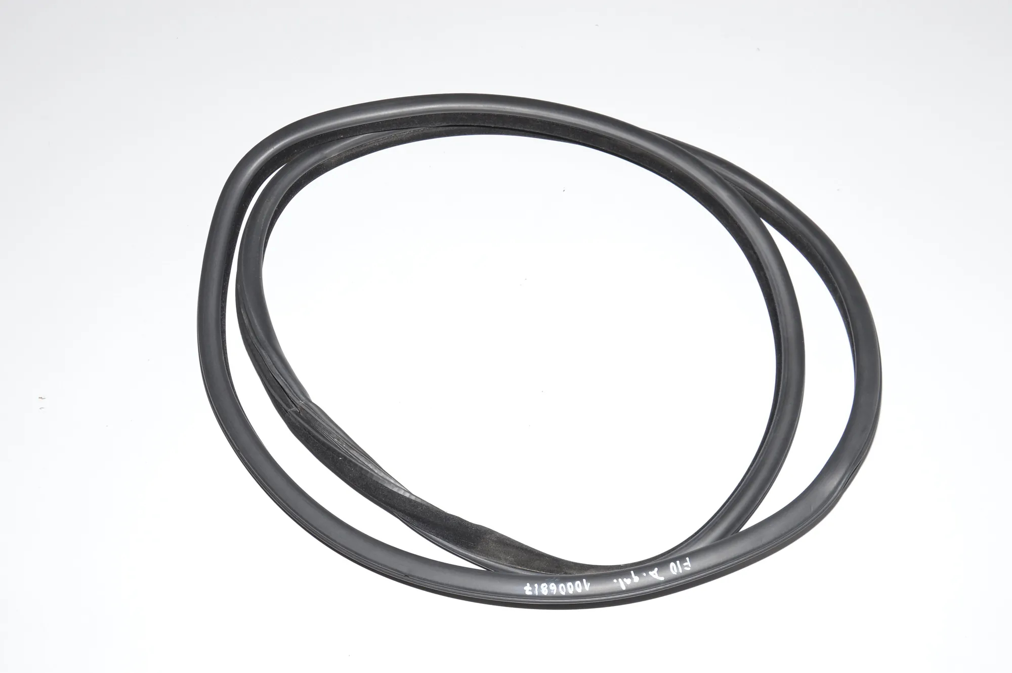 Rear Right Door Seal Rubber – OEM 7182288 · BMW 5 (F10) M5 2012 – 2