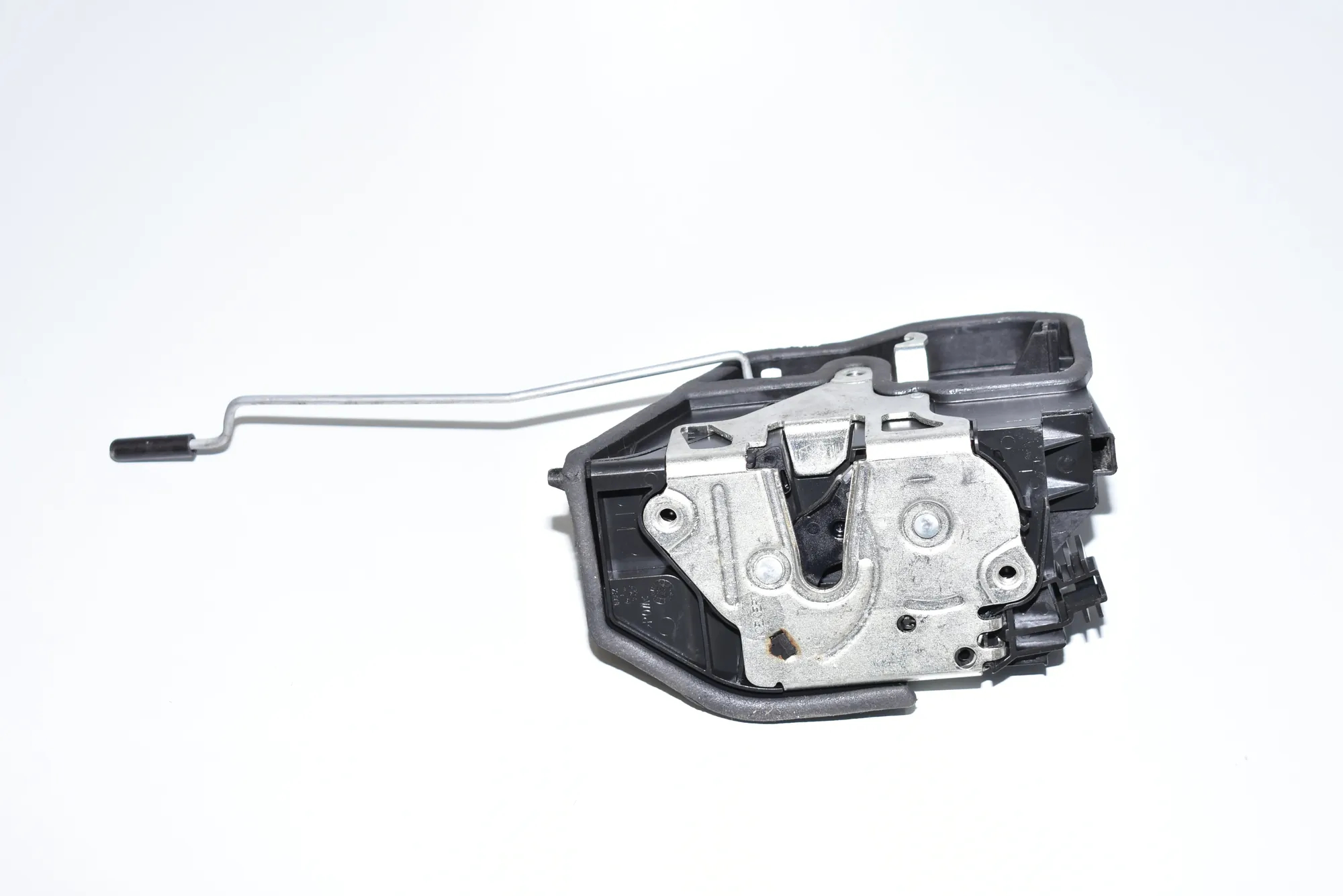 Front Left Door Lock – OEM 7167073 · BMW 5 (E60) BMW 5 (E60) 530 d 2007 – 3