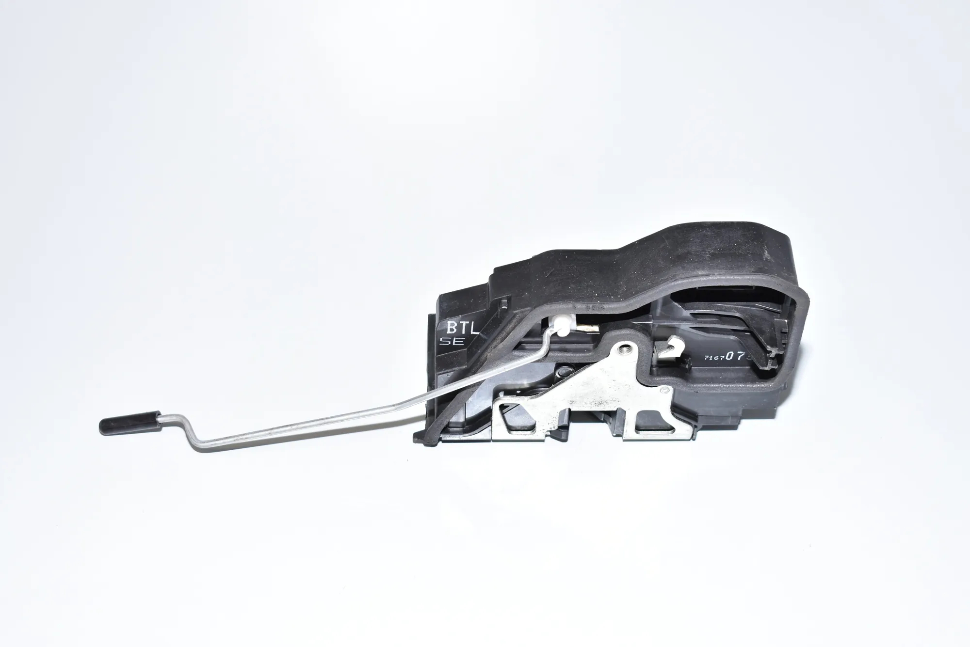 Front Left Door Lock – OEM 7167073 · BMW 5 (E60) BMW 5 (E60) 530 d 2007 – 2