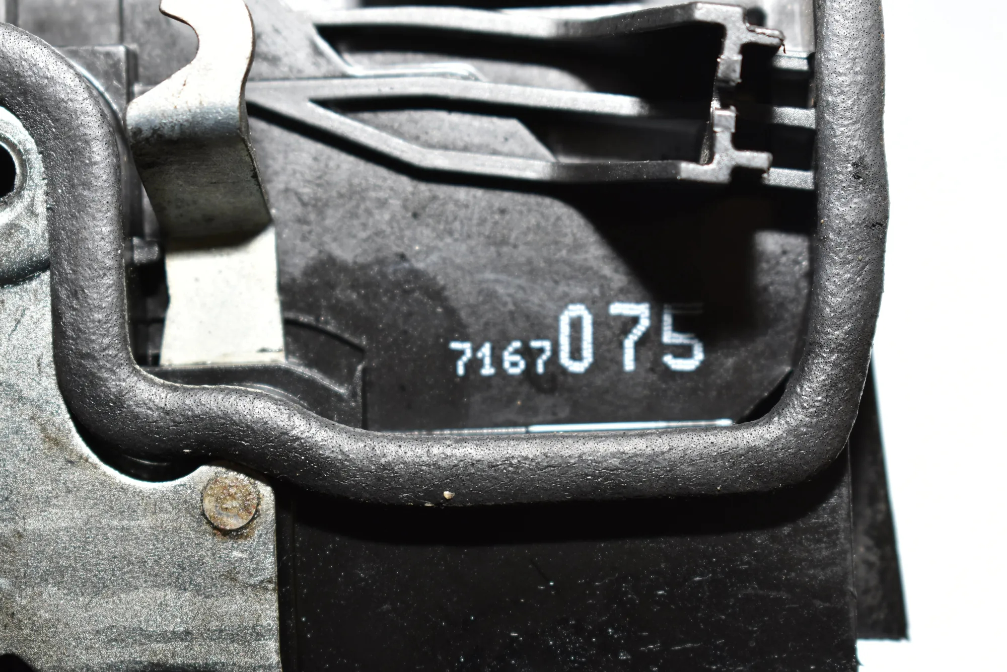 Rear Left Door Lock – OEM 7167075 · BMW 5 (E60) BMW 5 (E60) 530 d 2004 – 5
